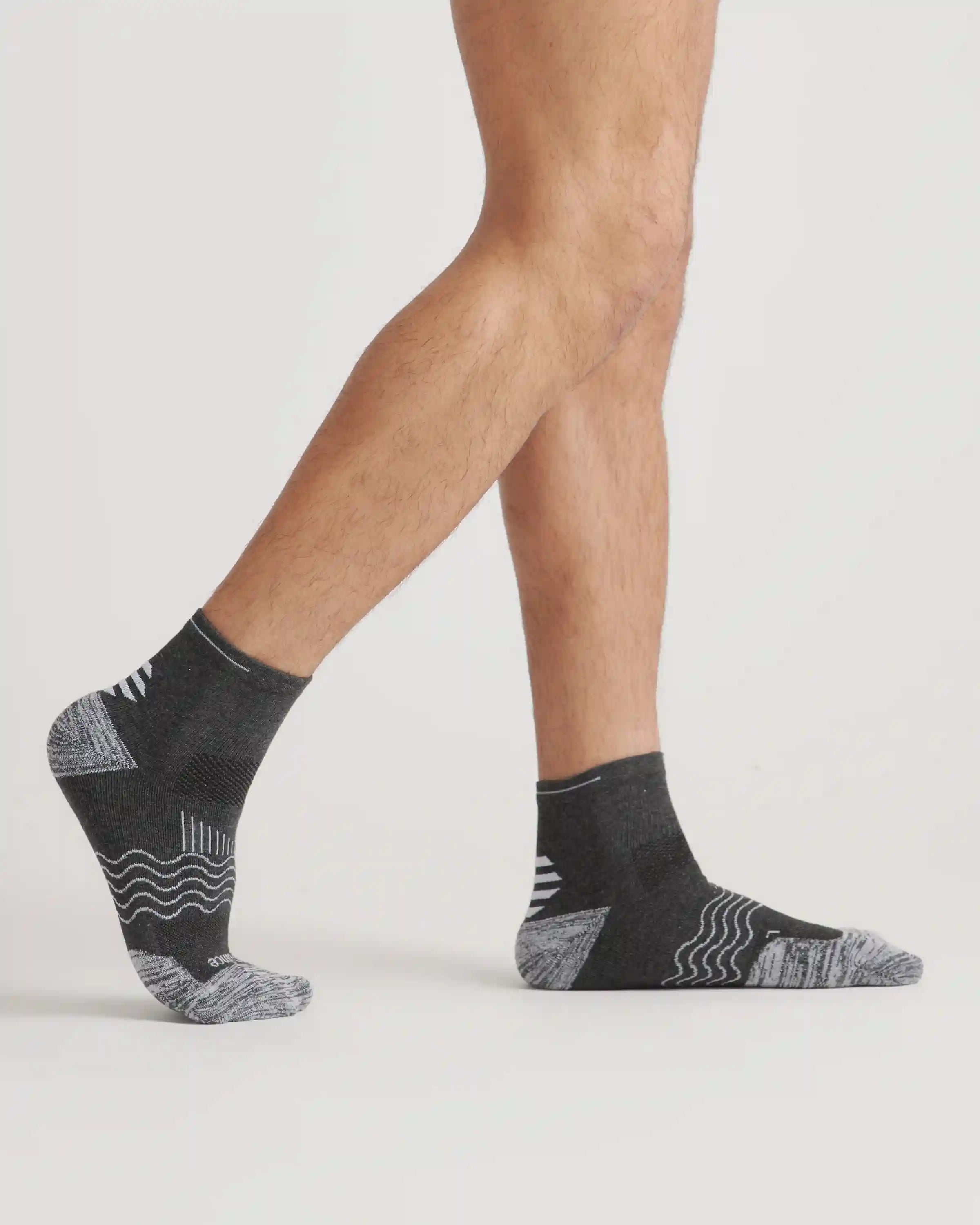 Performance Running Quarter Socks (4-Pack)