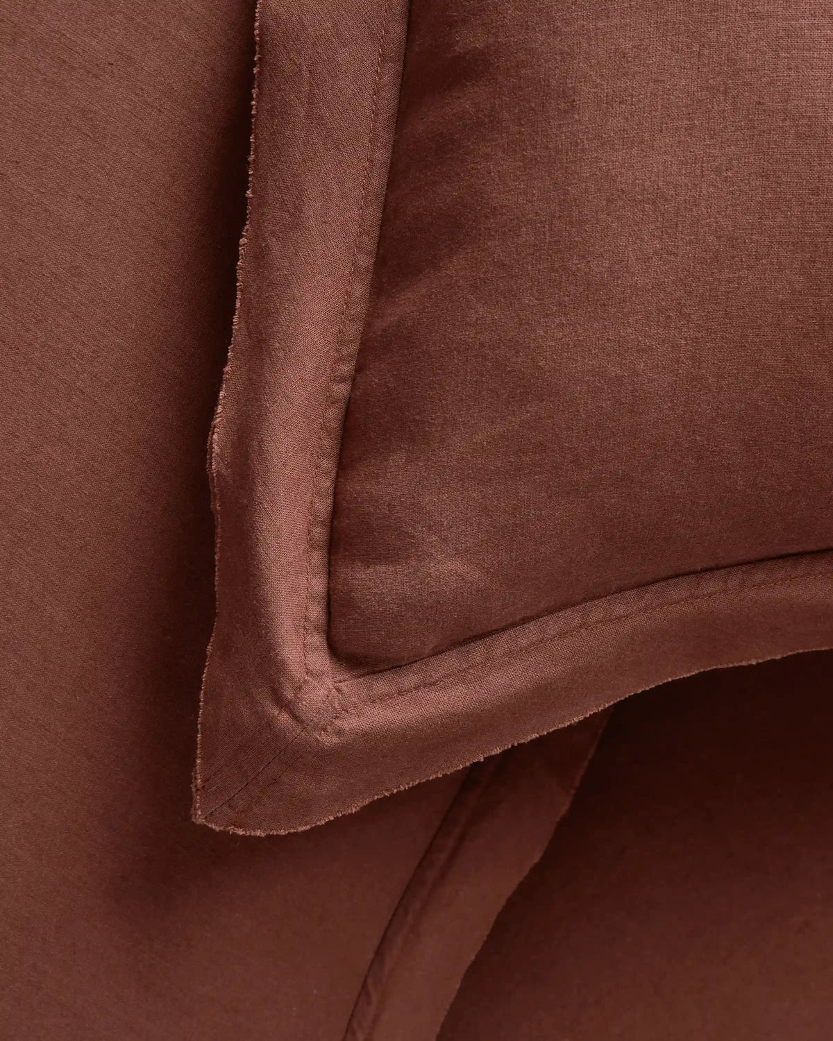 European Linen Double Flange Deluxe Bedding Bundle