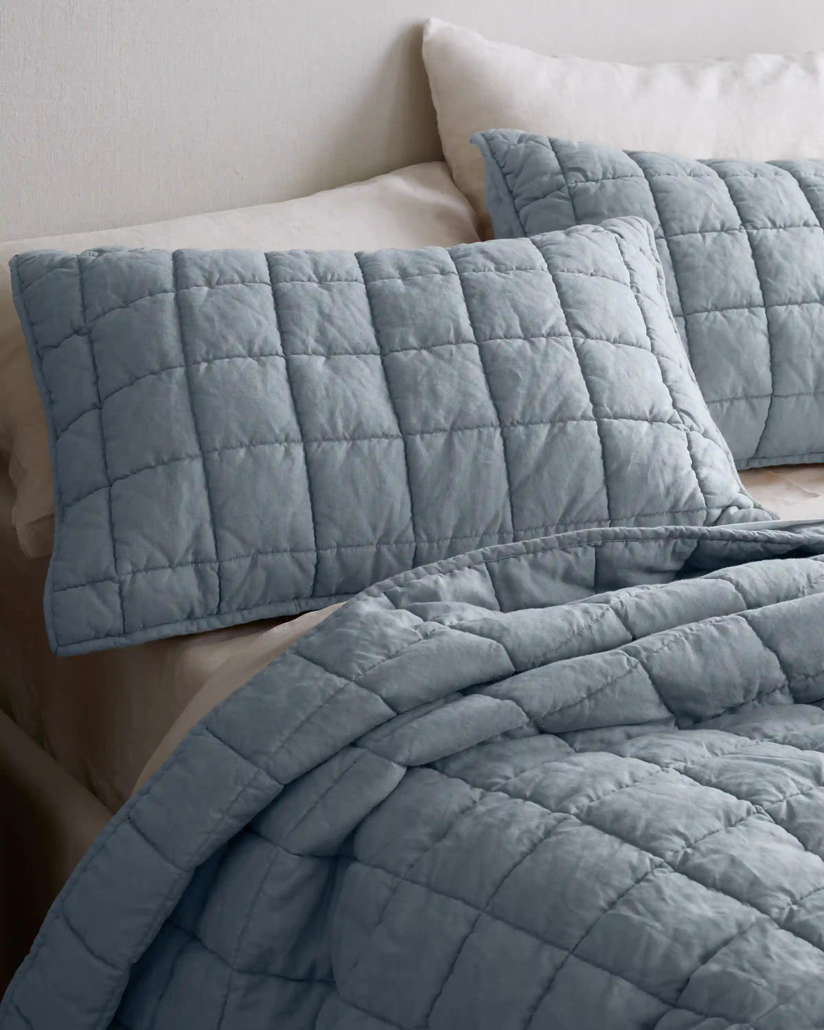 European Linen Box Quilt Set