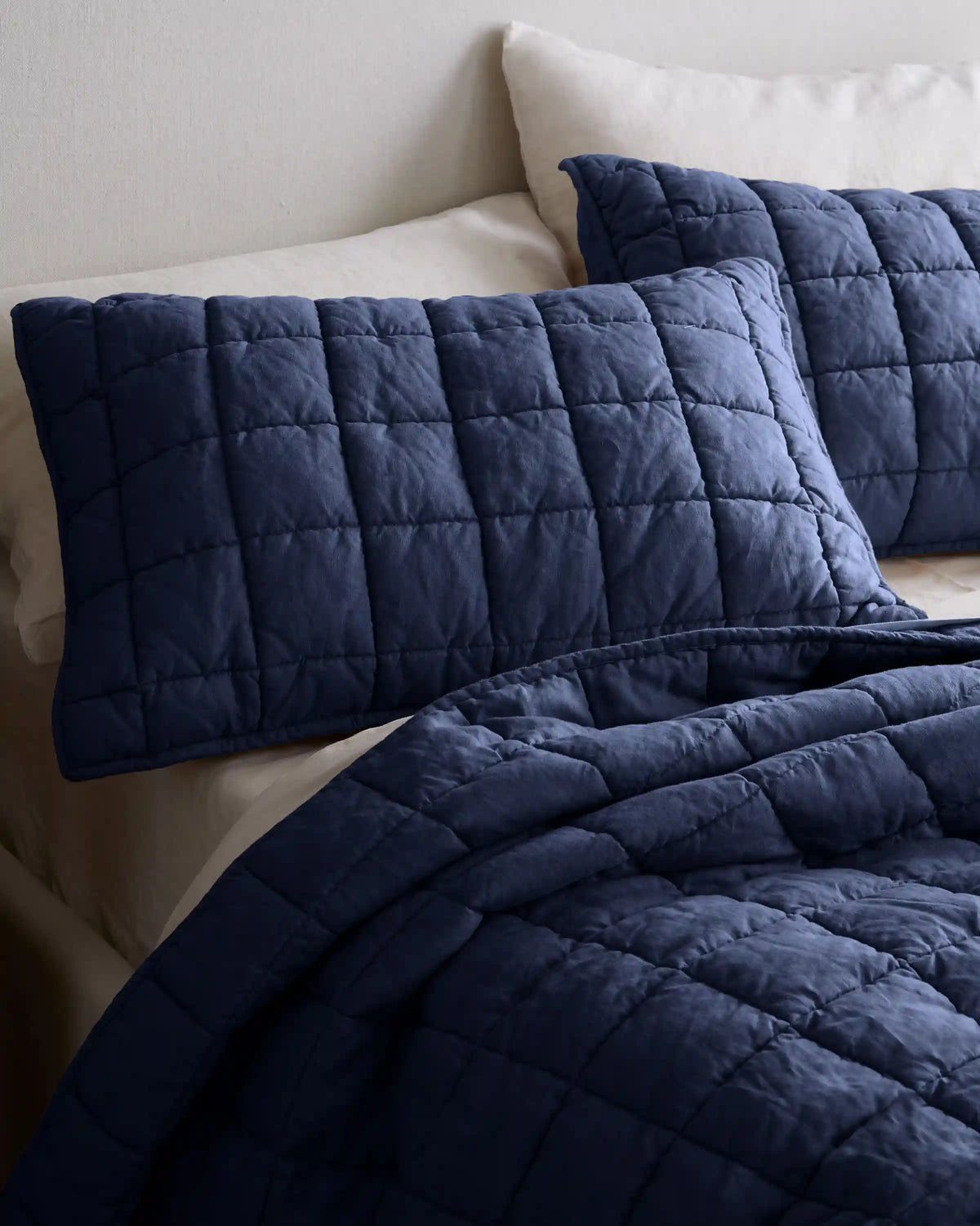European Linen Box Quilted Sham Set