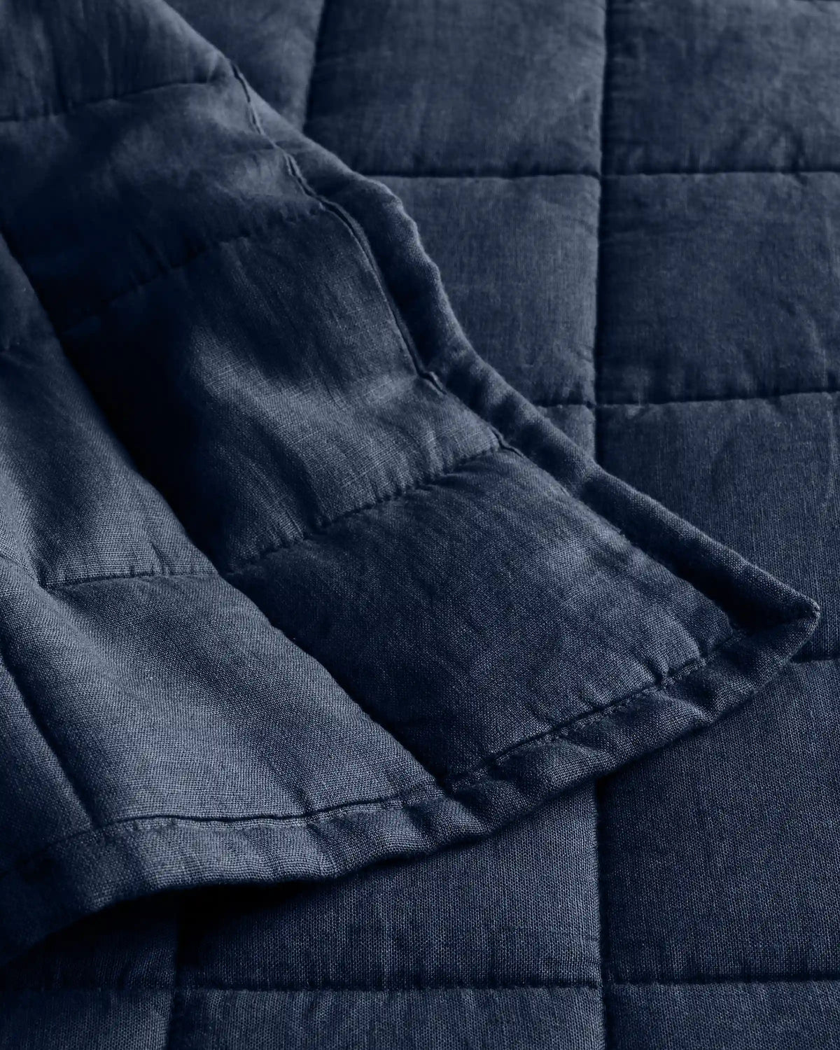 European Linen Box Quilt Set