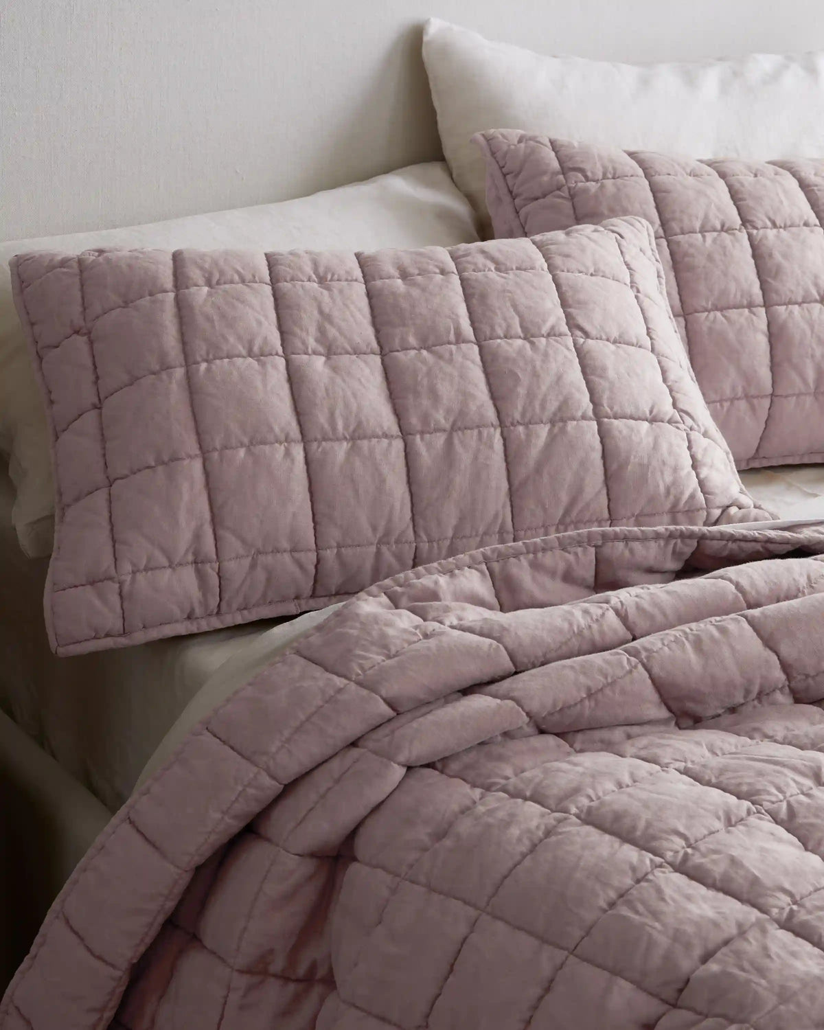 European Linen Box Quilted Sham Set