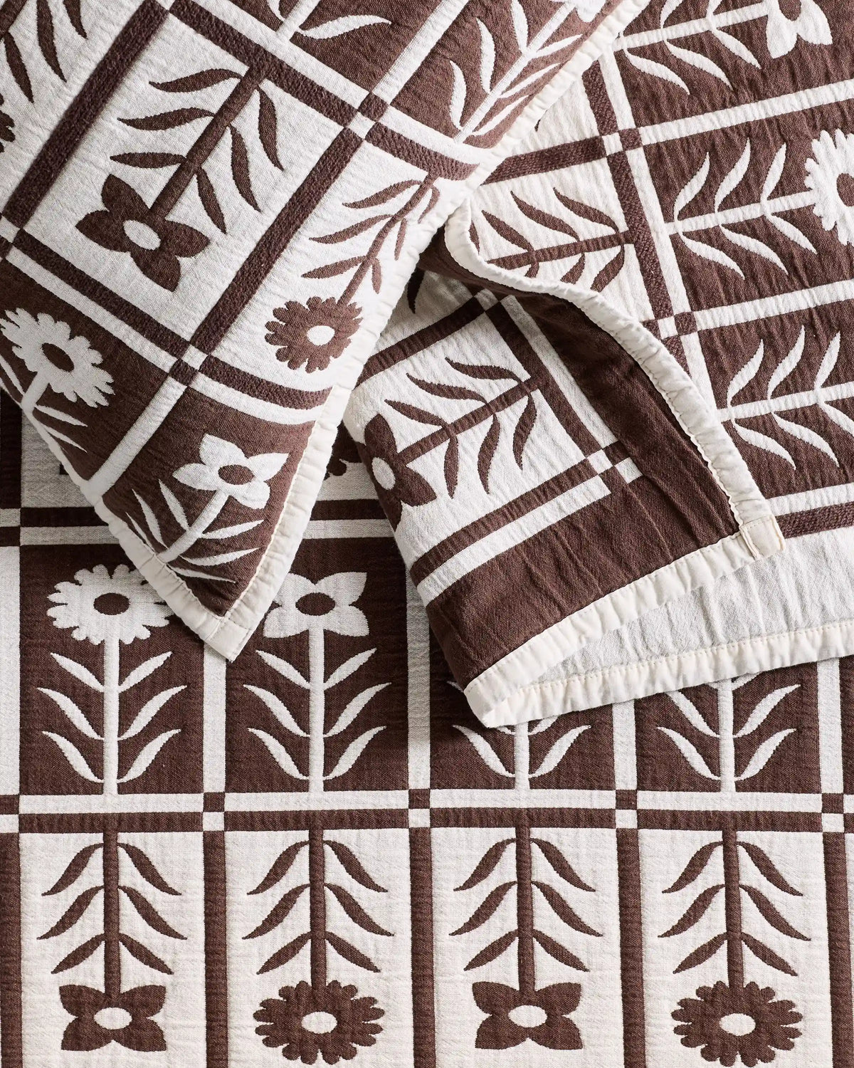 Organic Cotton Jacquard Floral Coverlet Set