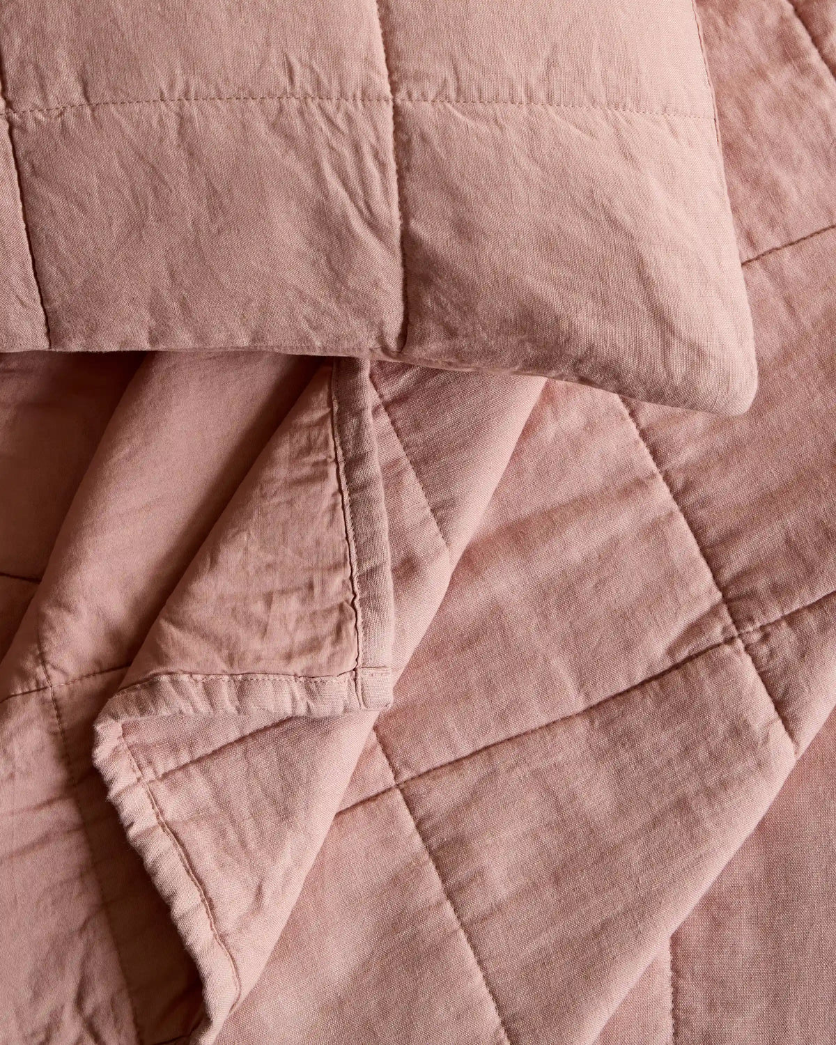 Lightweight European Linen Box Quilt