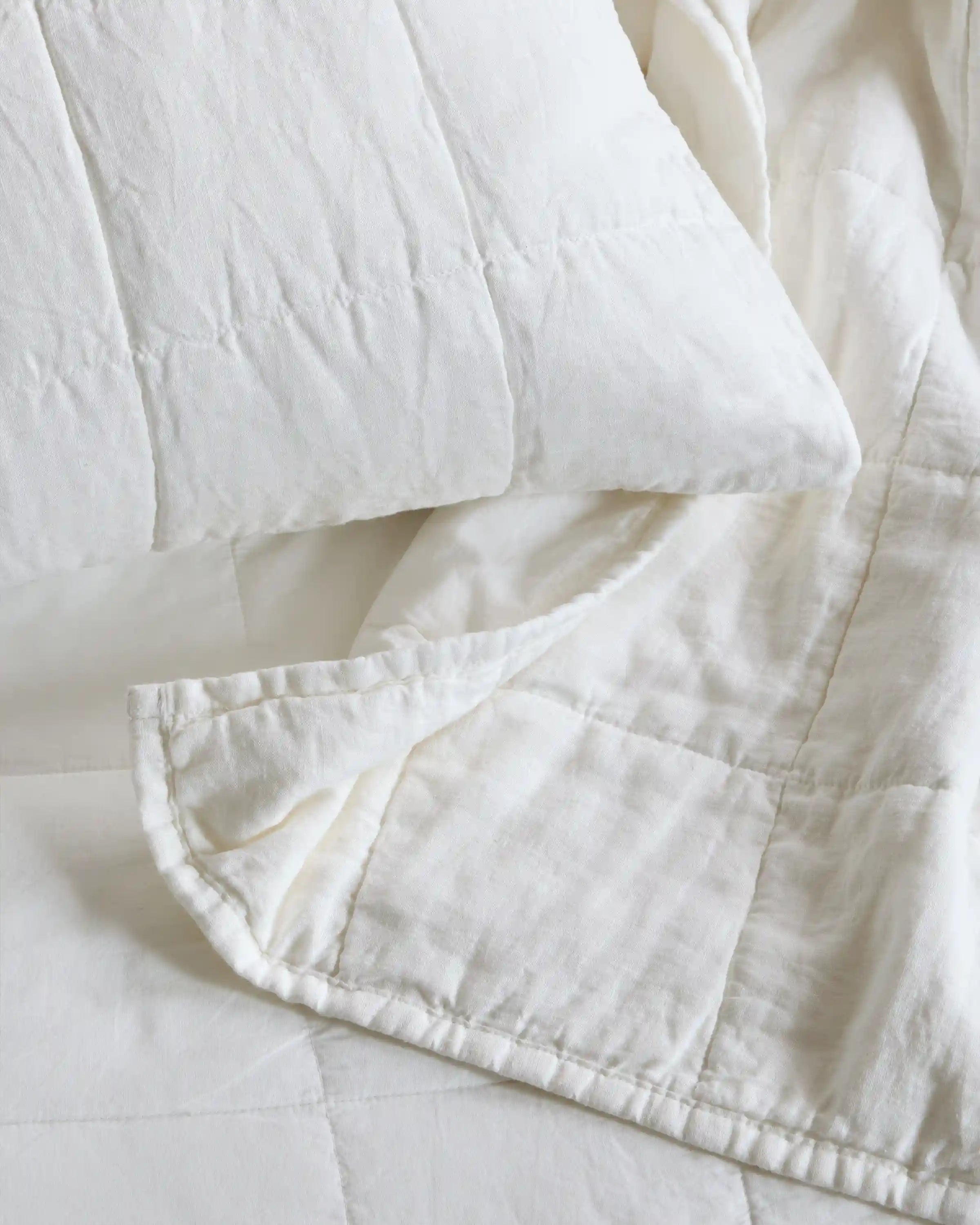Lightweight European Linen Box Quilt