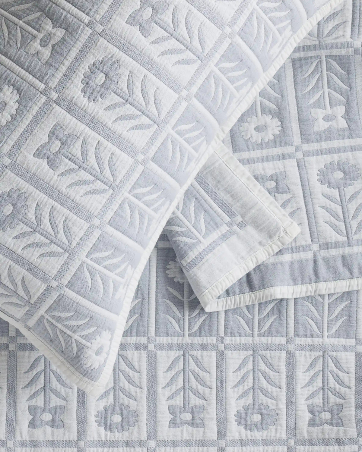 Organic Cotton Jacquard Floral Coverlet Set