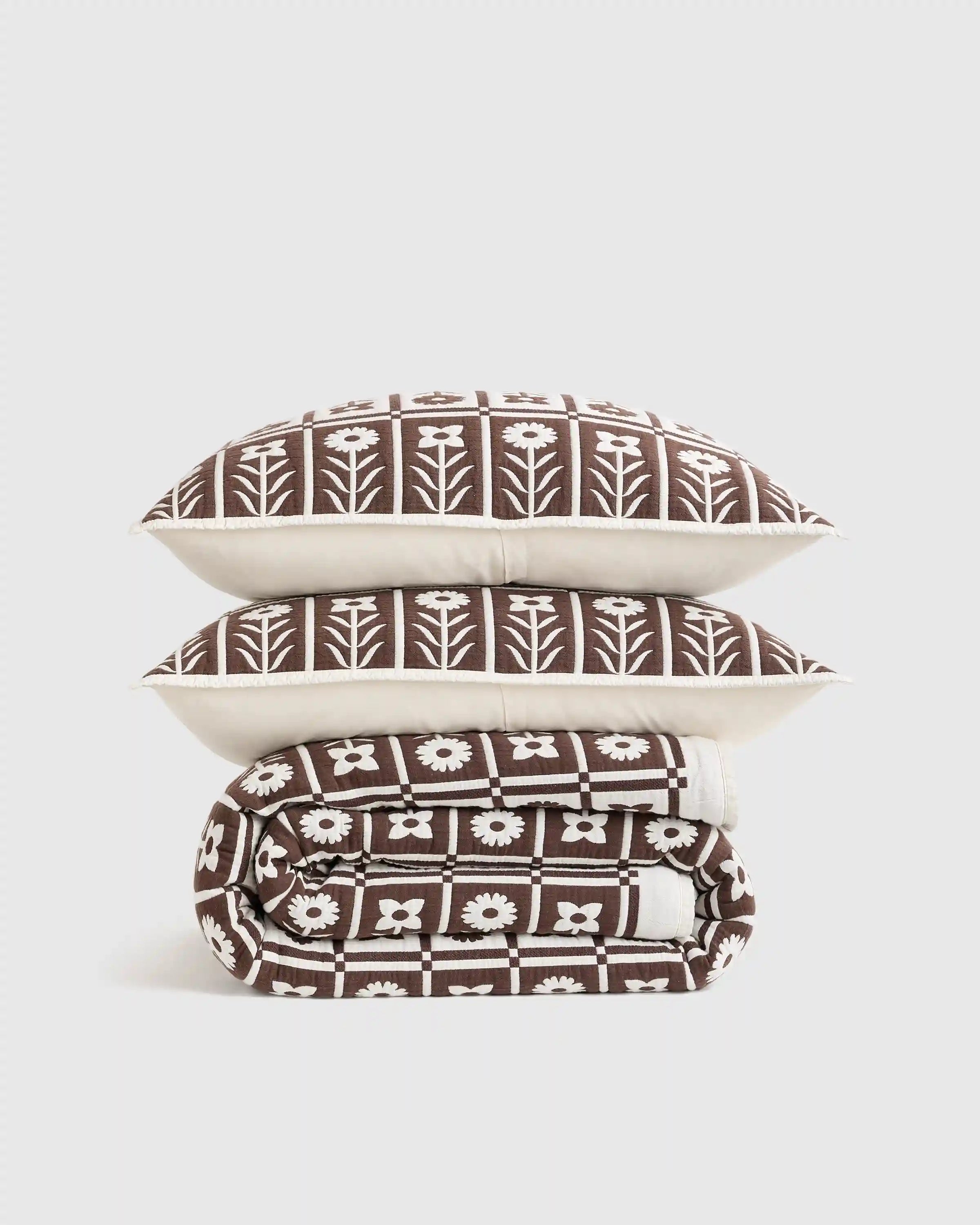 Organic Cotton Jacquard Floral Coverlet Set