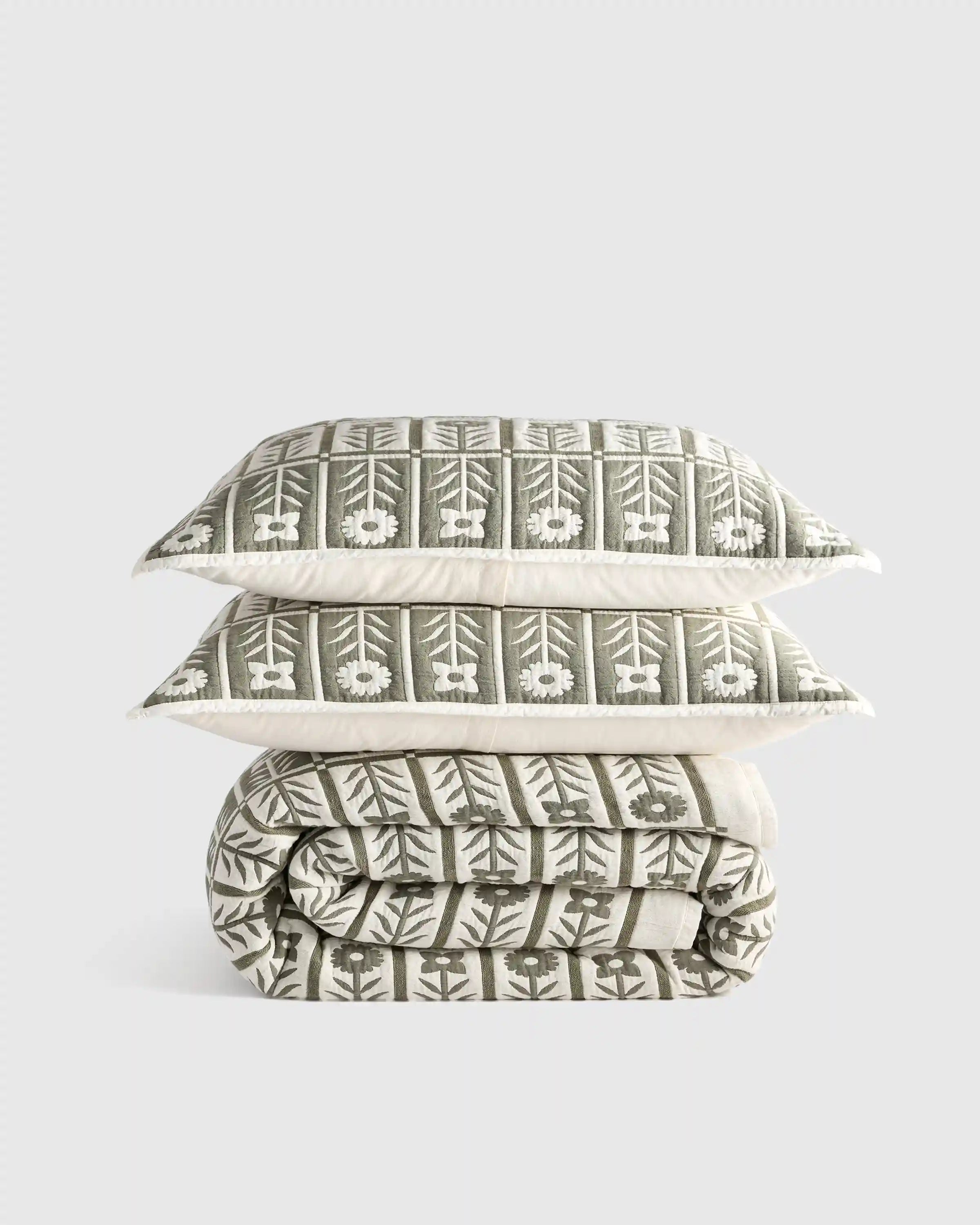 Organic Cotton Jacquard Floral Coverlet Set