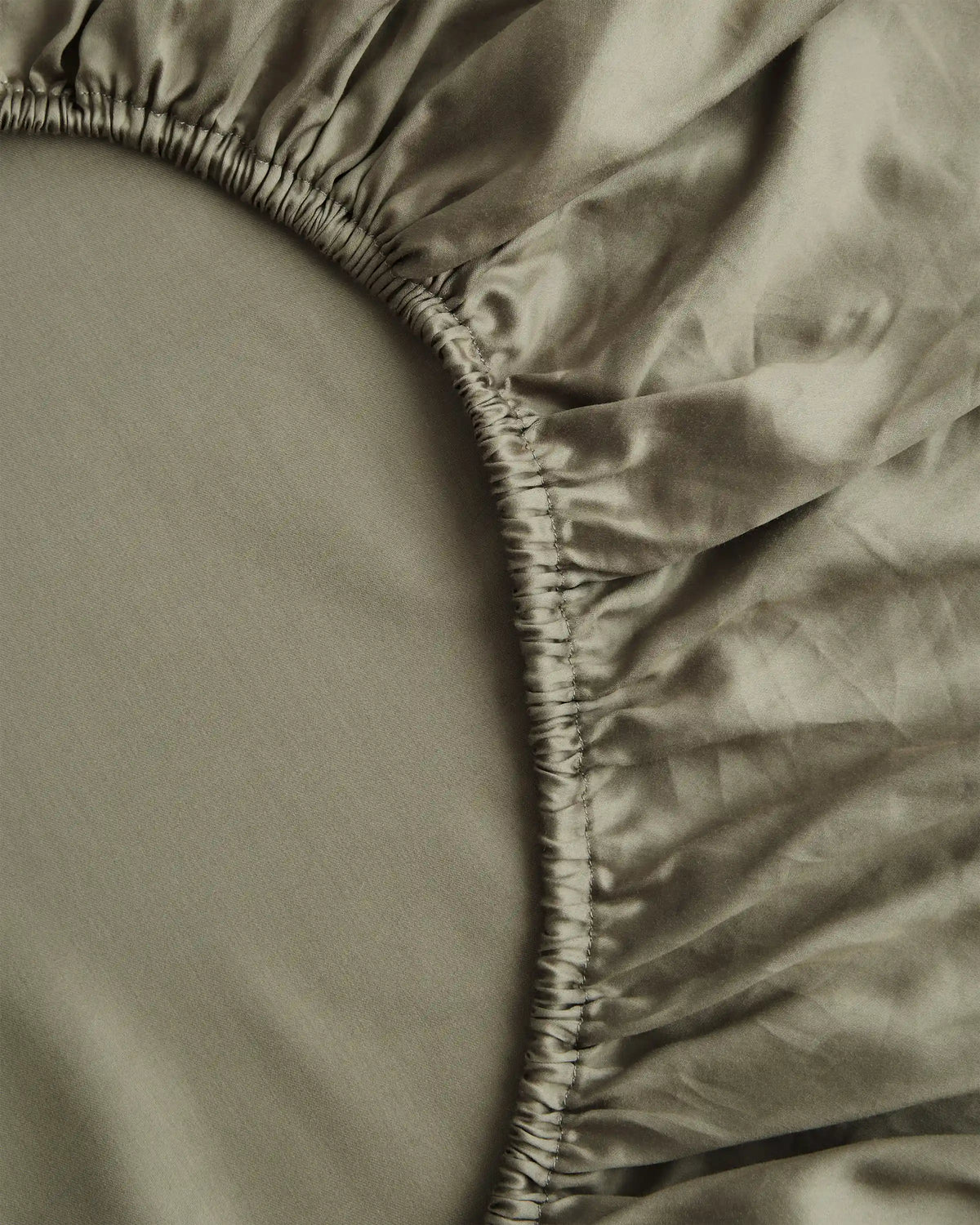 Signature Giza Cotton Sateen Deluxe Bedding Bundle