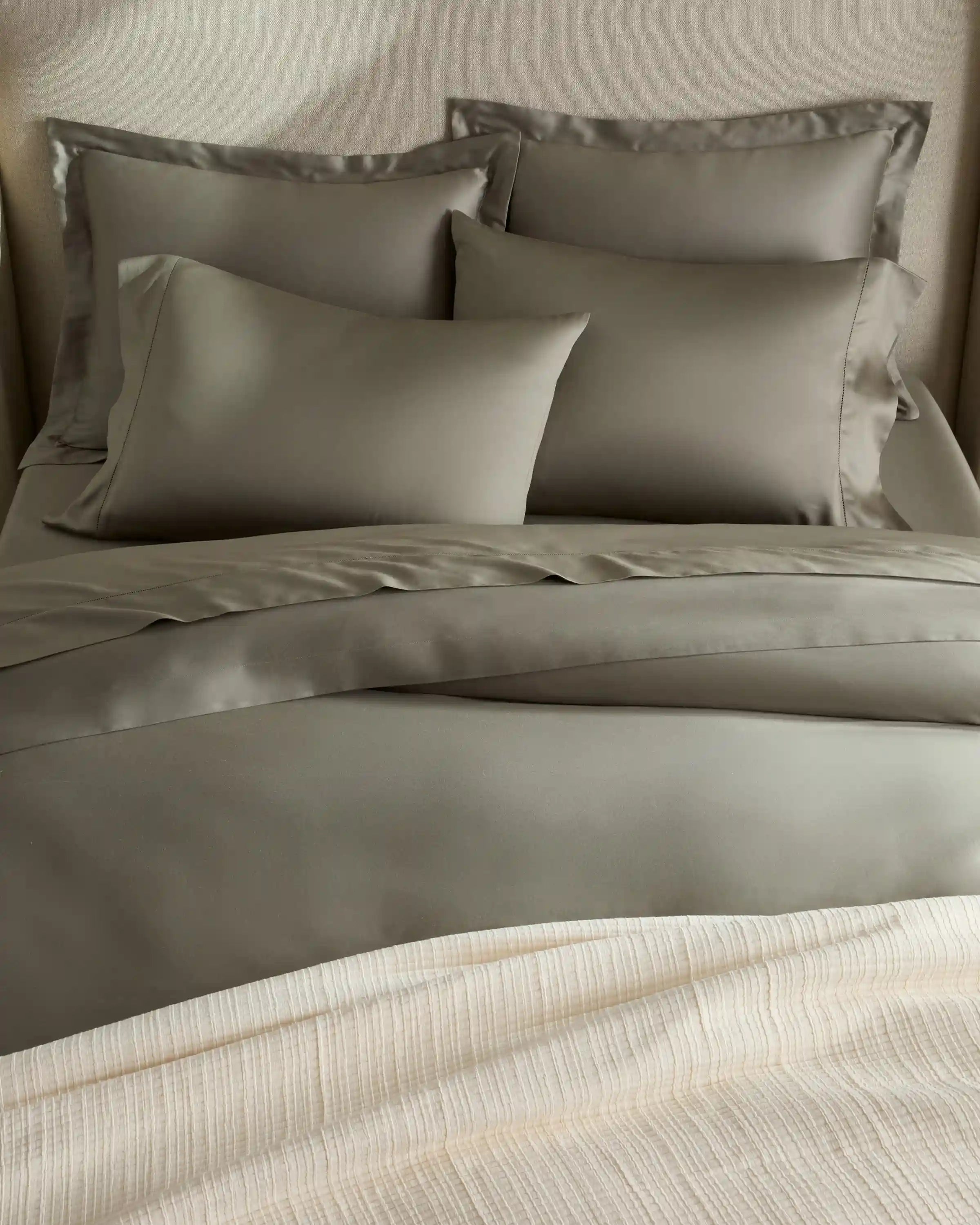 Signature Giza Cotton Sateen Deluxe Bedding Bundle