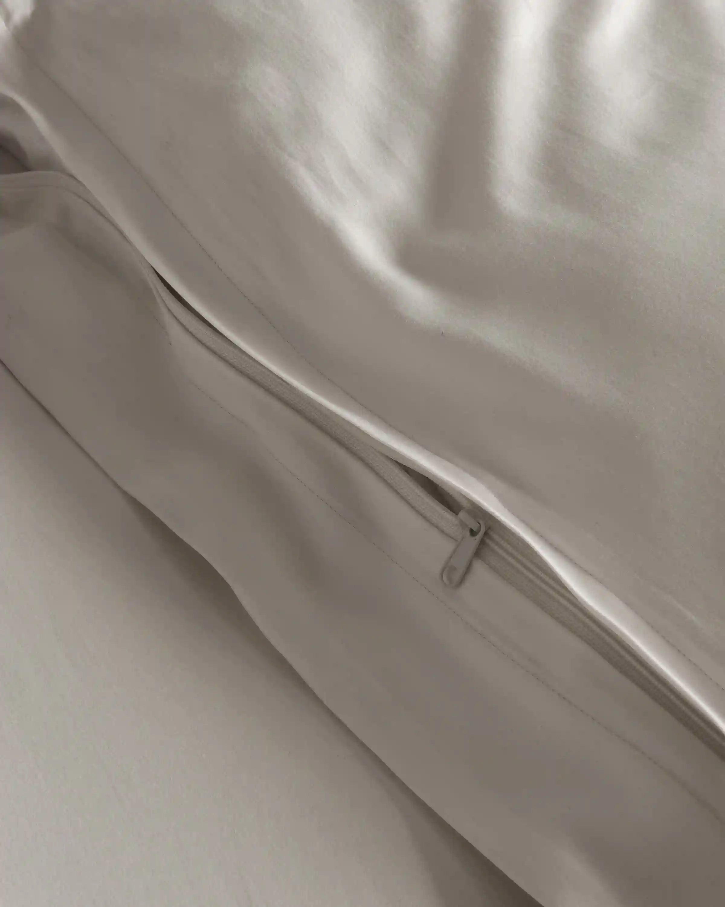 Signature Giza Cotton Sateen Deluxe Bedding Bundle