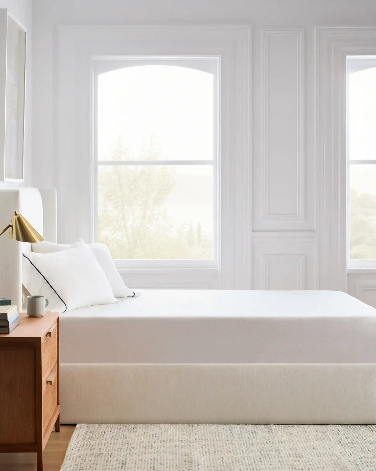 European Linen Piped Fitted Sheet Set