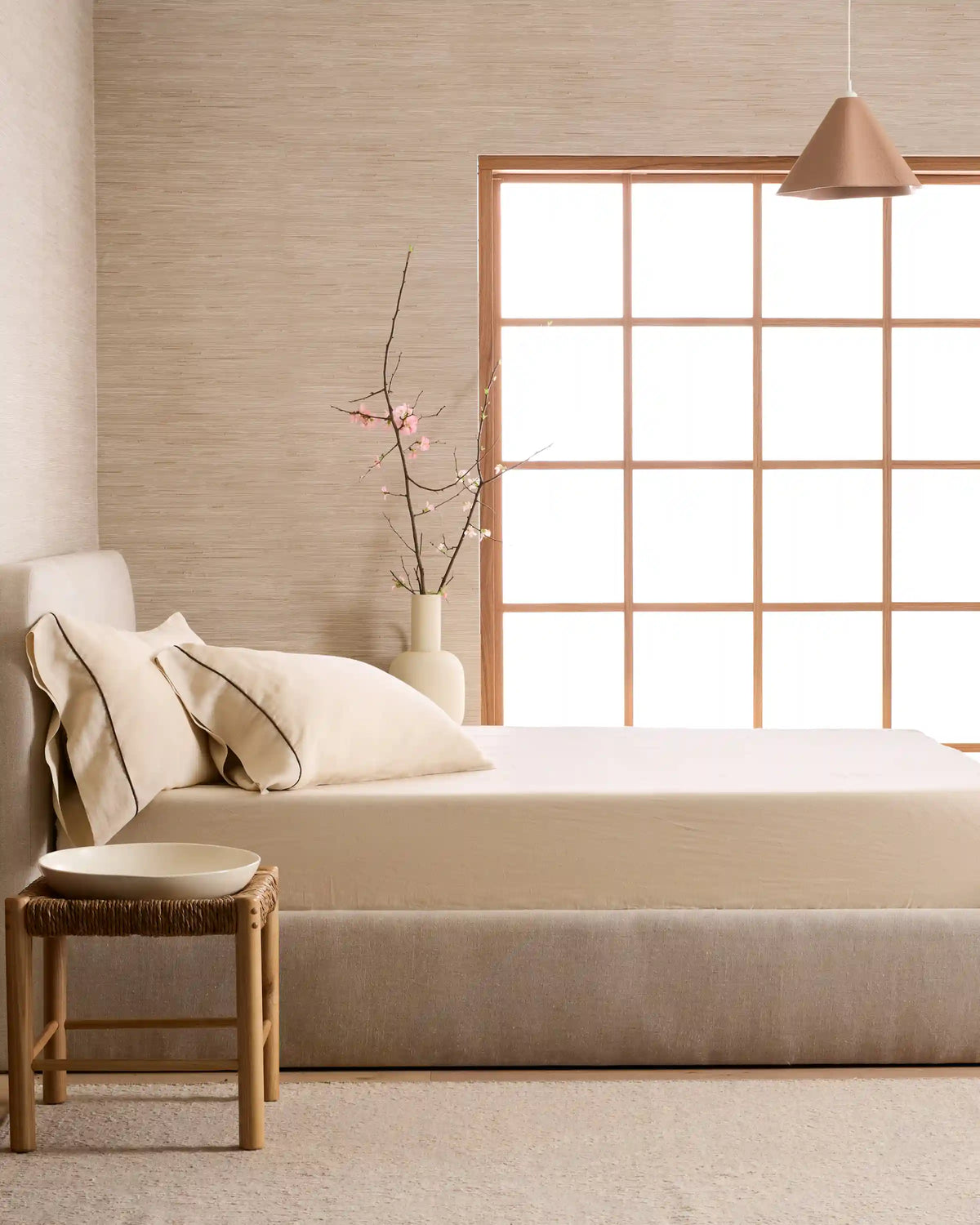 European Linen Piped Fitted Sheet Set