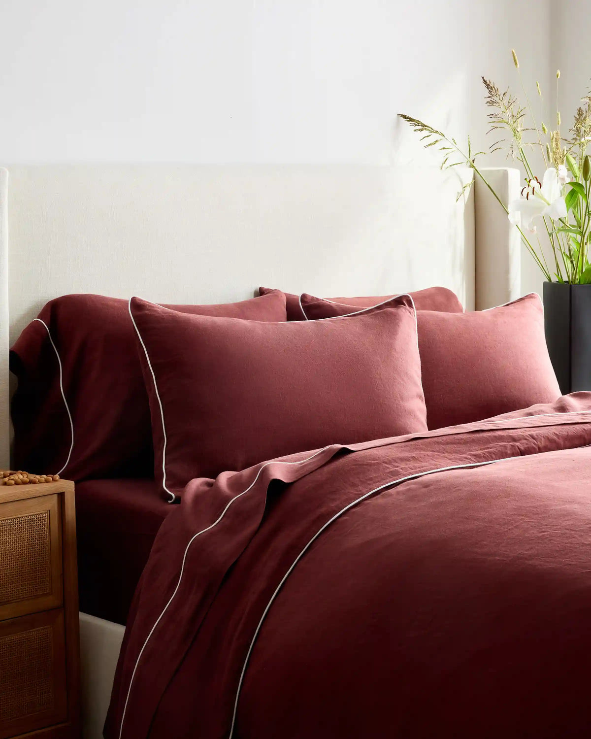 European Linen Piped Deluxe Bedding Bundle