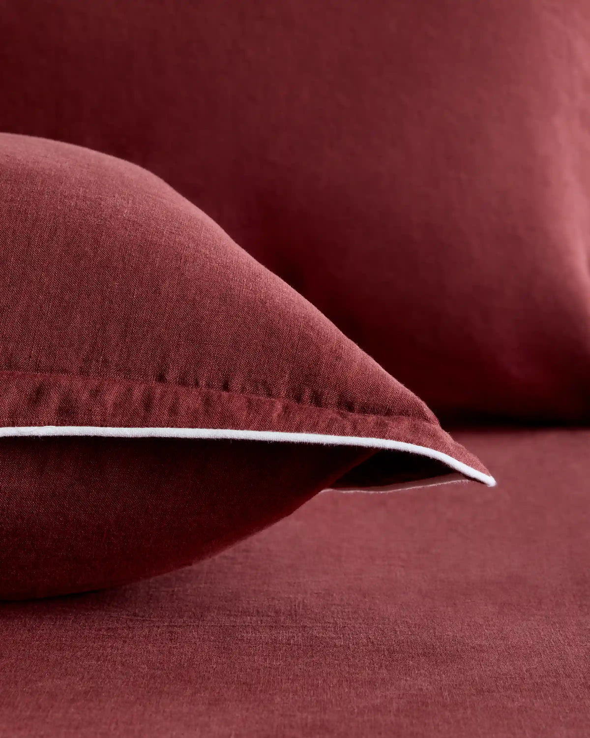 European Linen Piped Euro Sham