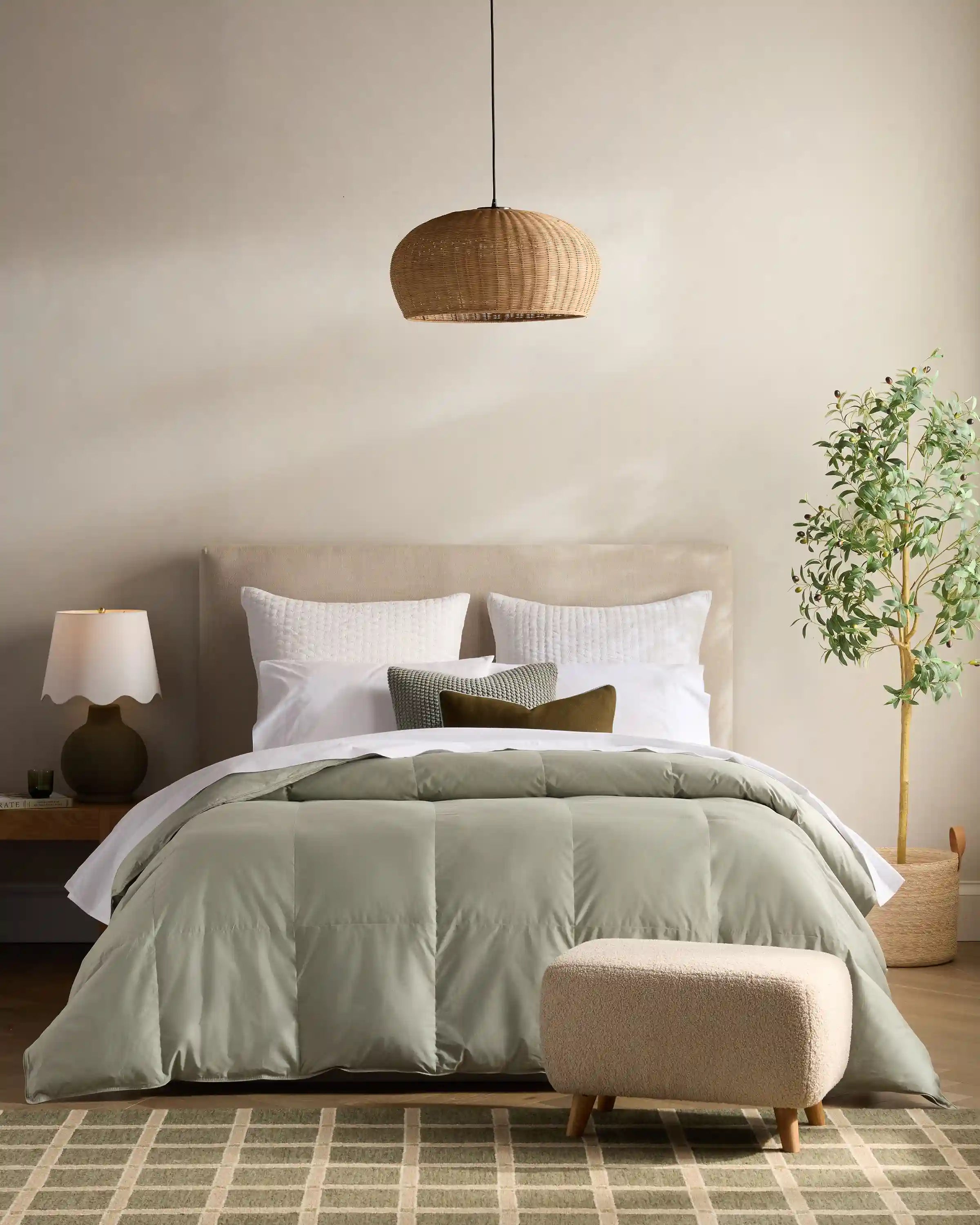 Premium Sateen Down Alternative Comforter