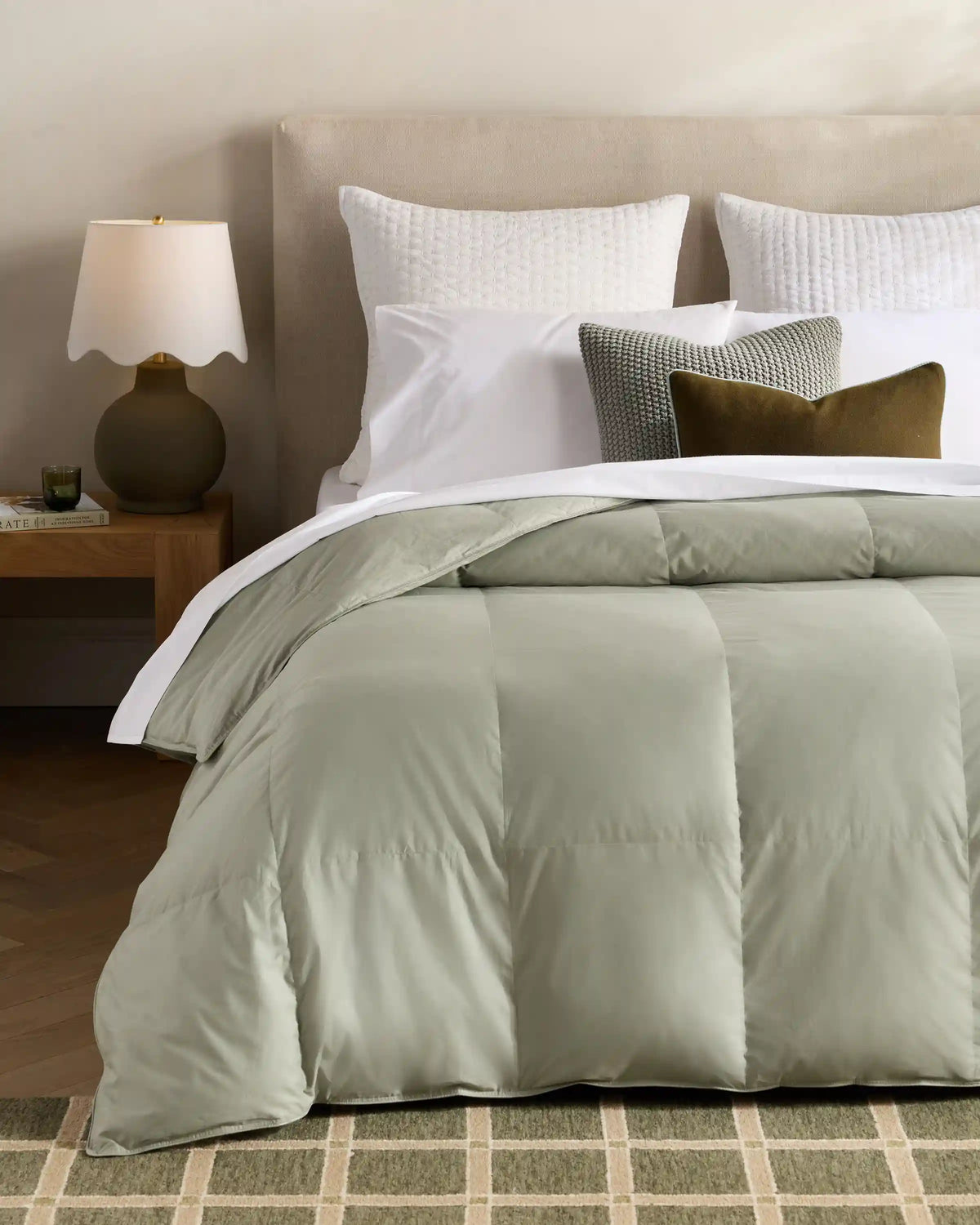 Premium Sateen Down Alternative Comforter
