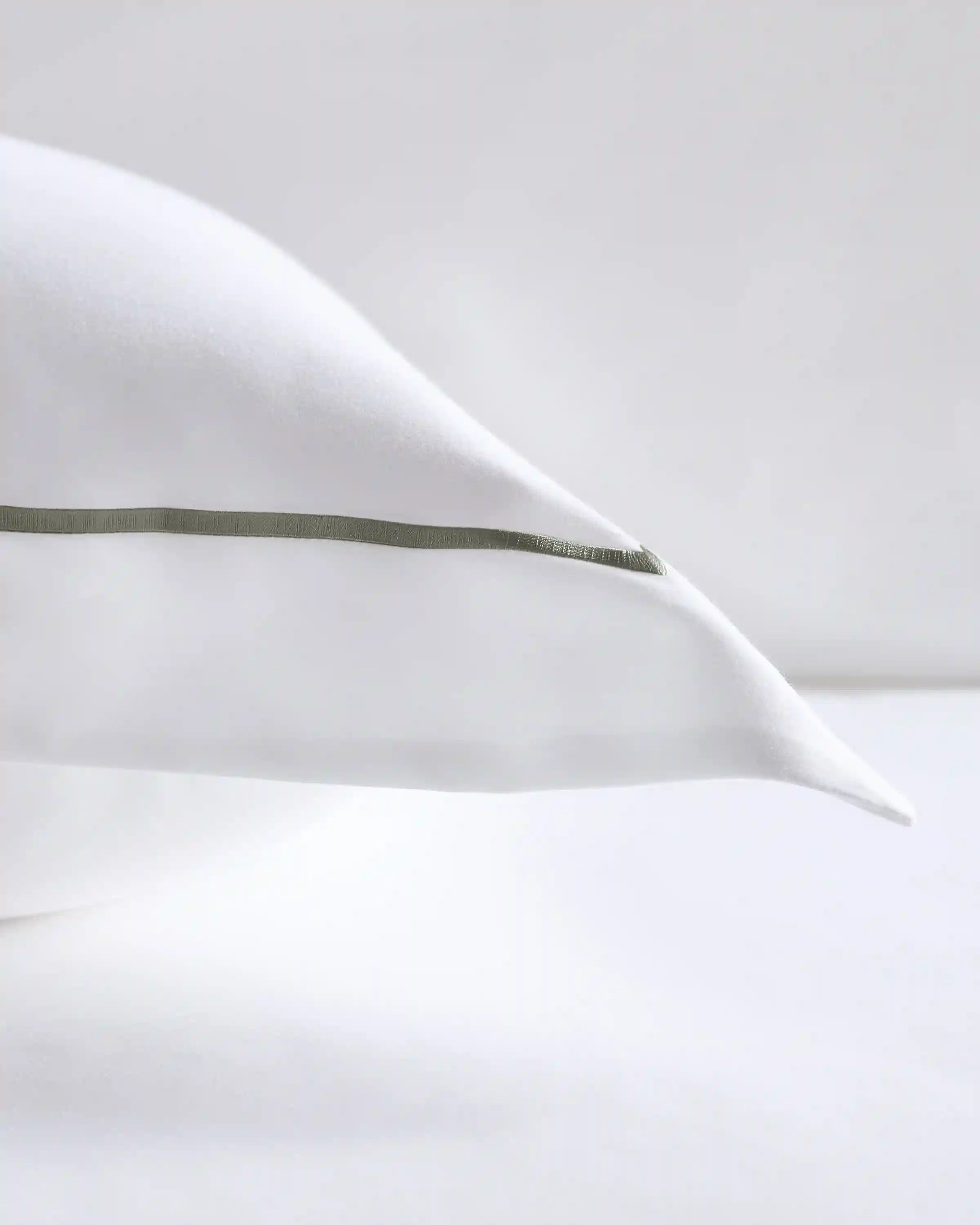 Signature Giza Cotton Sateen Embroidered Euro Sham