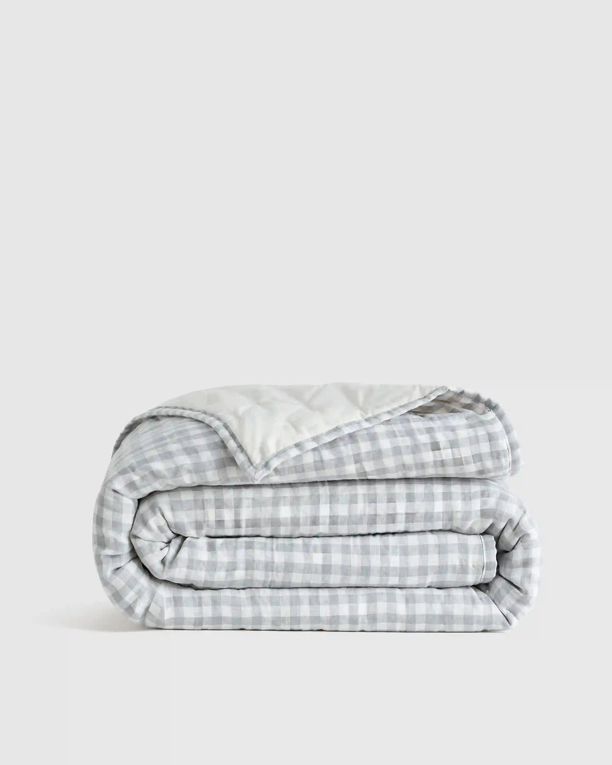 European Linen Patterned Quilt