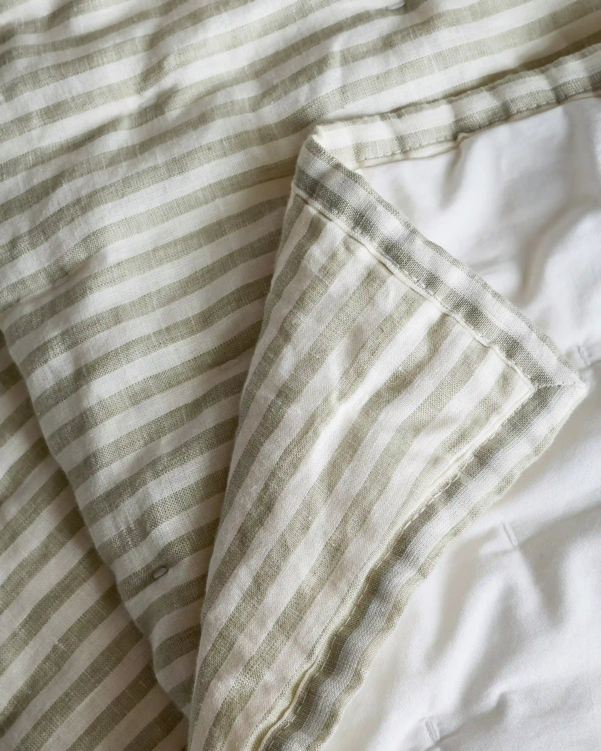 European Linen Patterned Quilt
