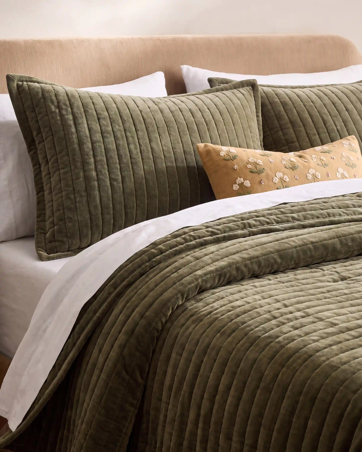Cotton Velvet Horizontal Channel Quilt Set