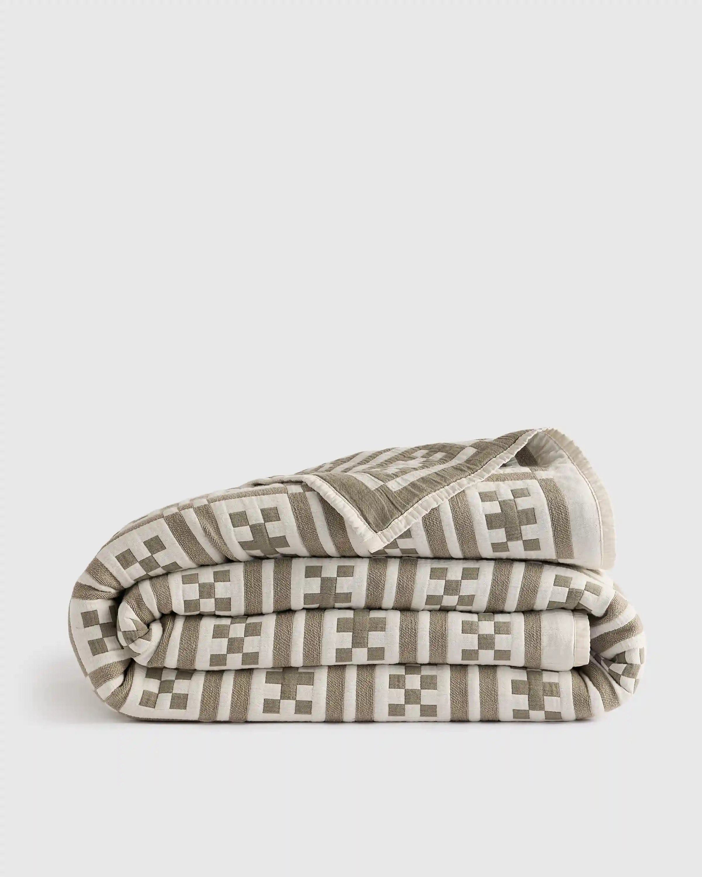 Organic Cotton Jacquard Geo Coverlet