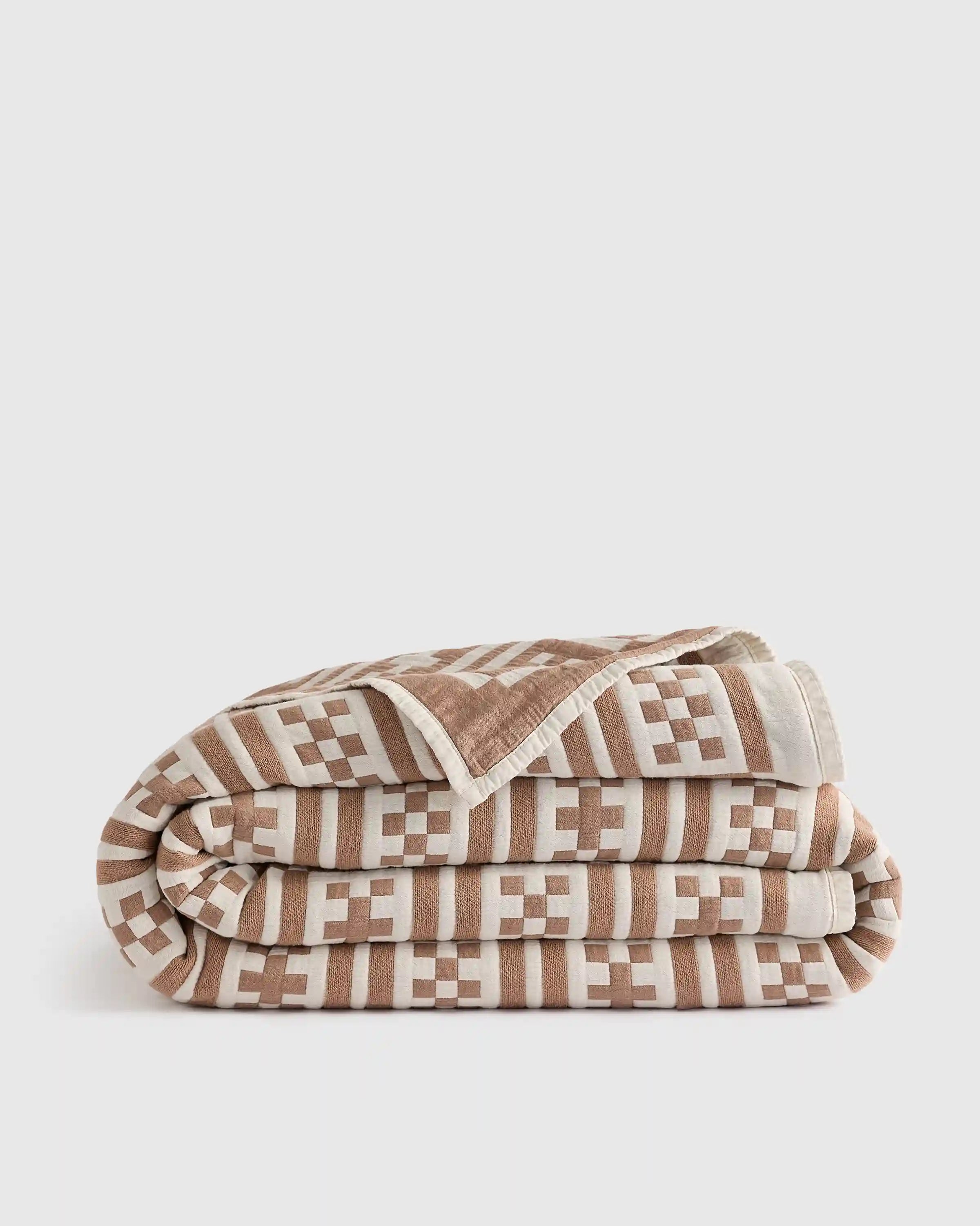 Organic Cotton Jacquard Geo Coverlet