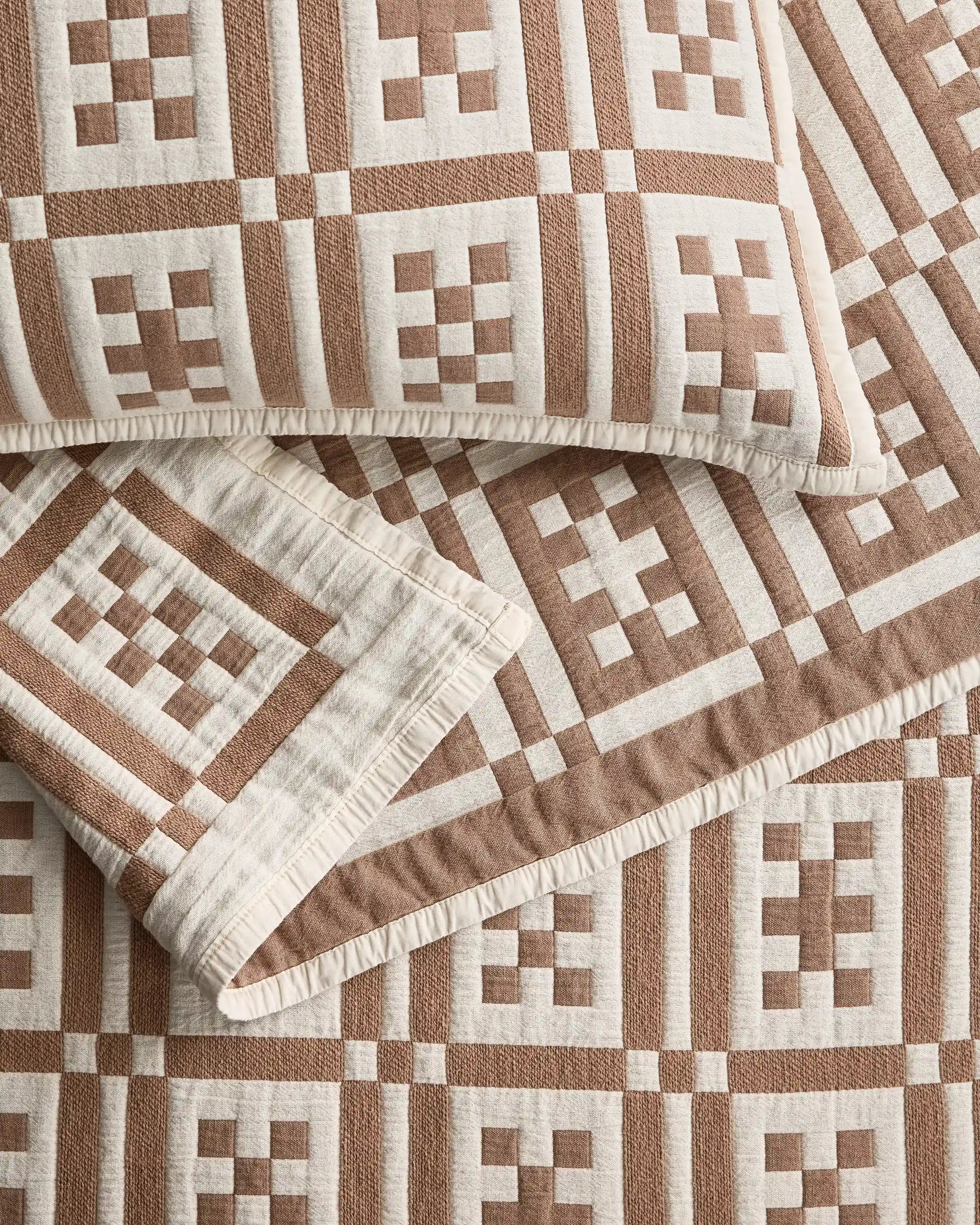 Organic Cotton Jacquard Geo Coverlet