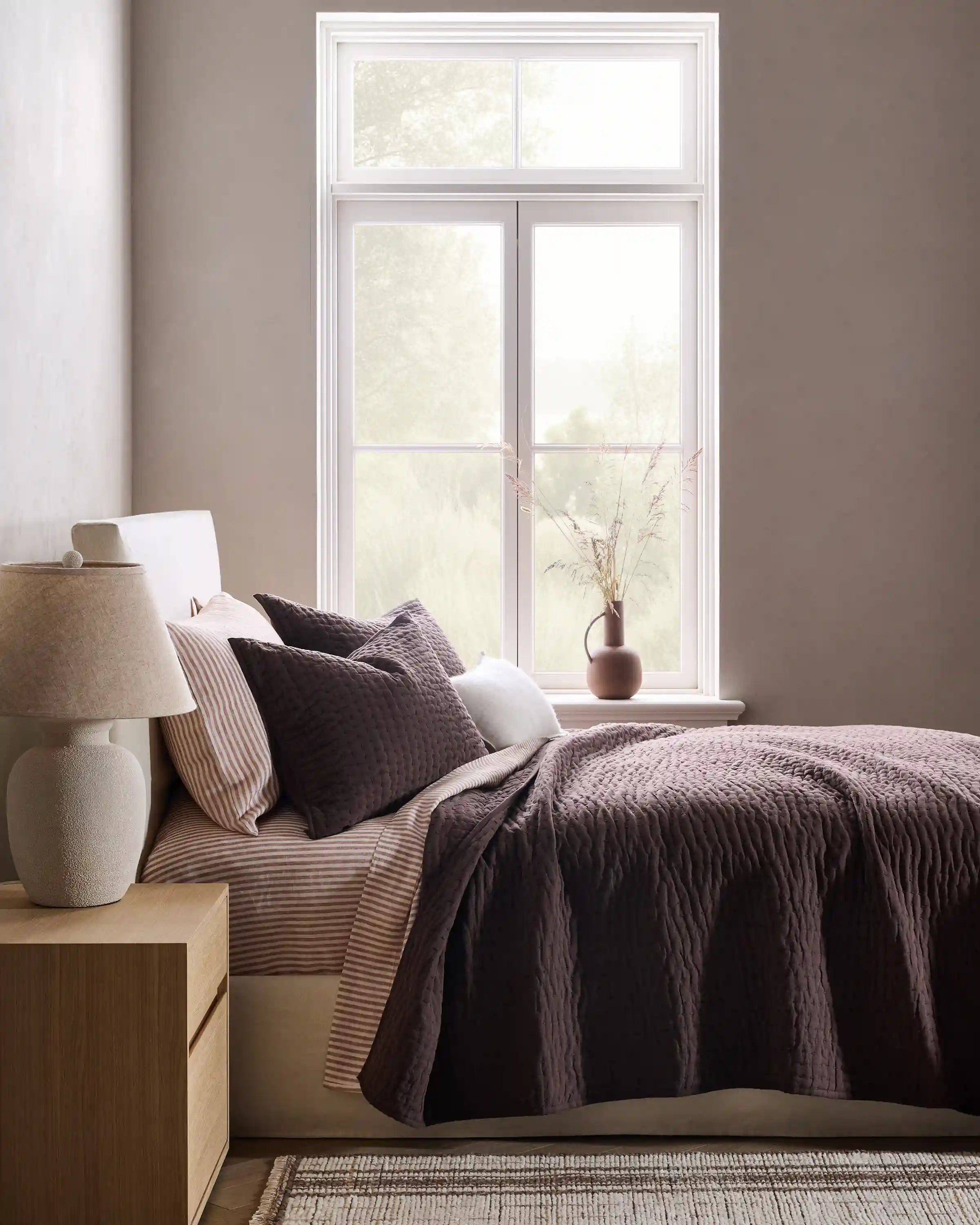 European Linen Cotton Stitch Quilt