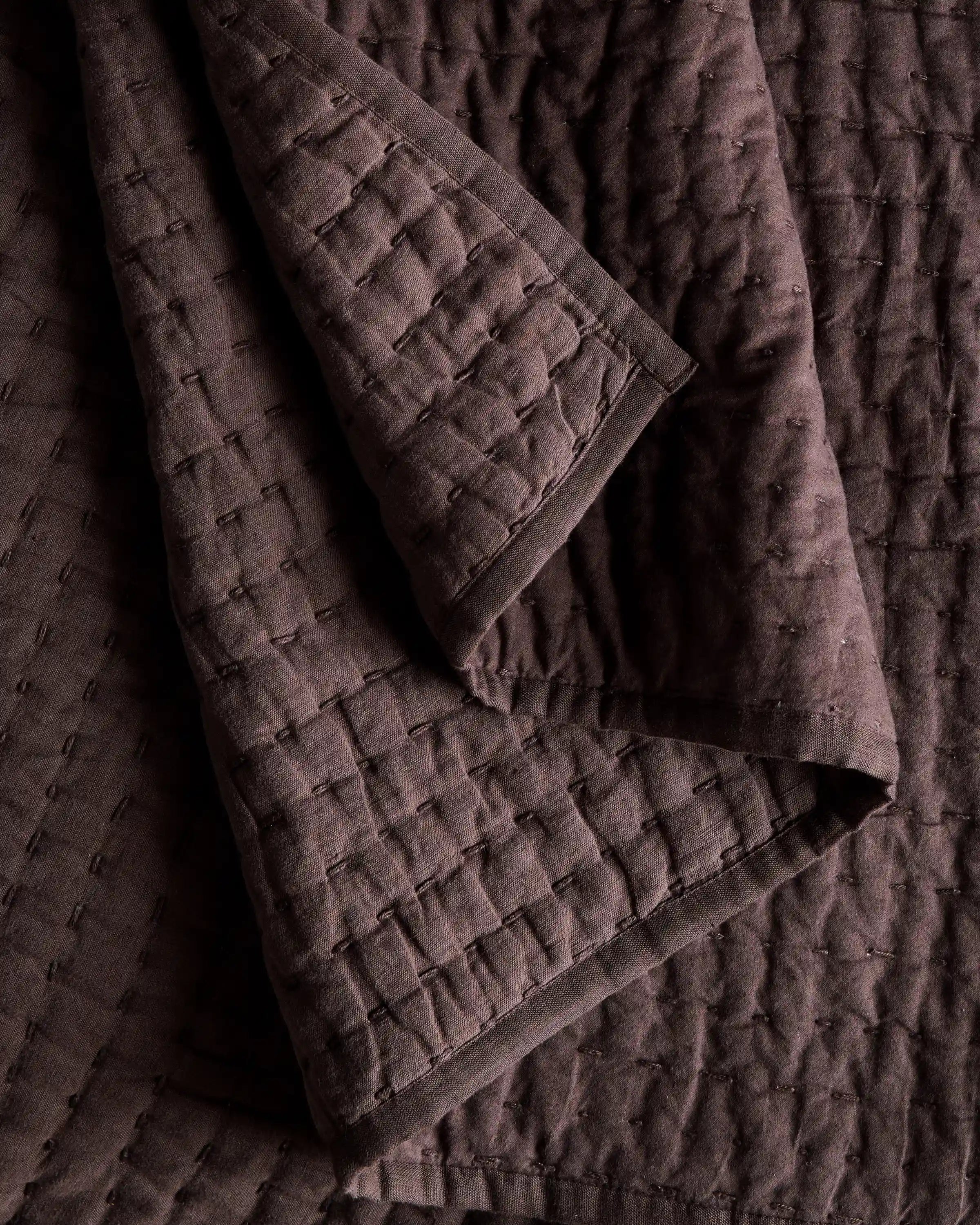 European Linen Cotton Stitch Quilt