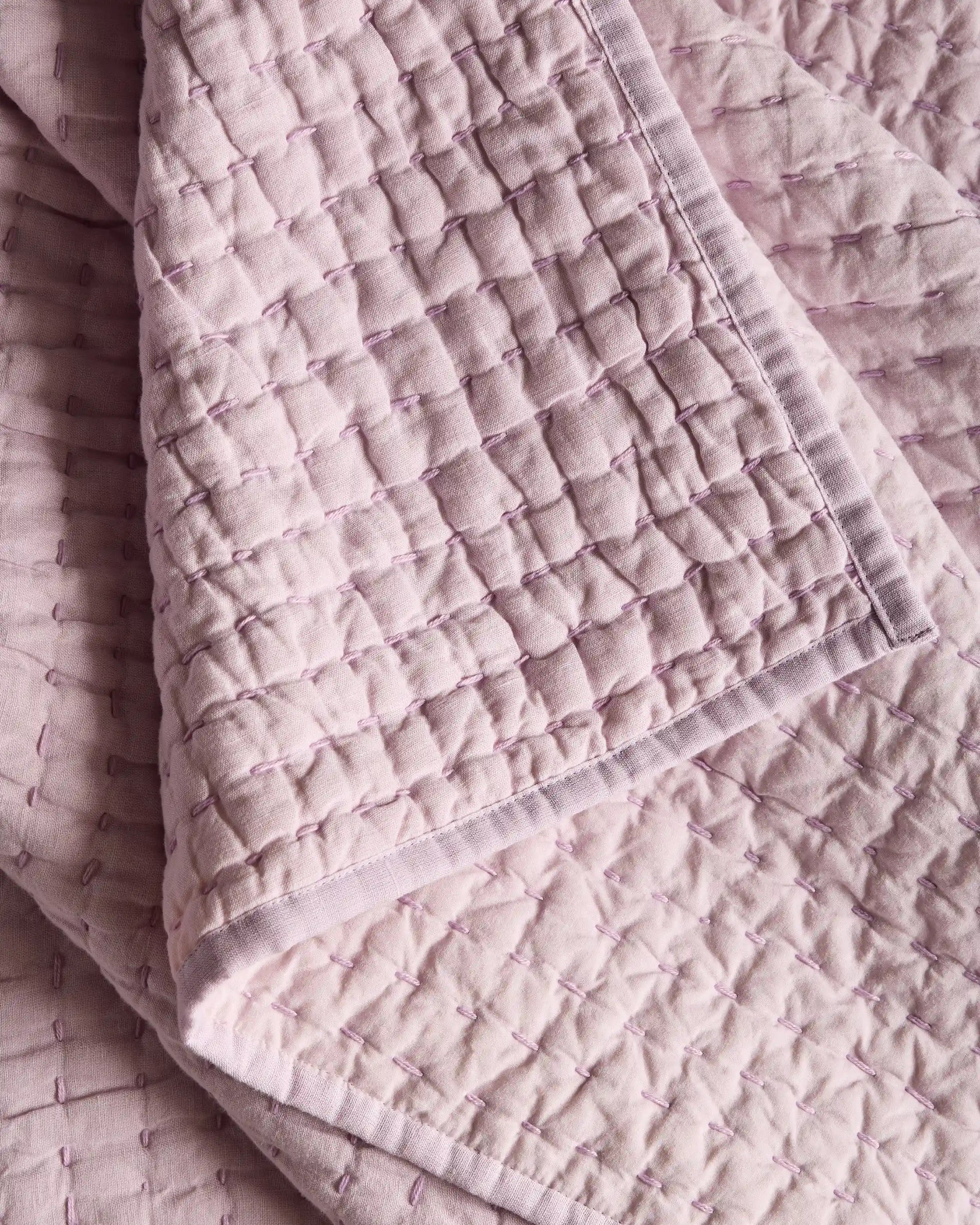 European Linen Cotton Stitch Quilt