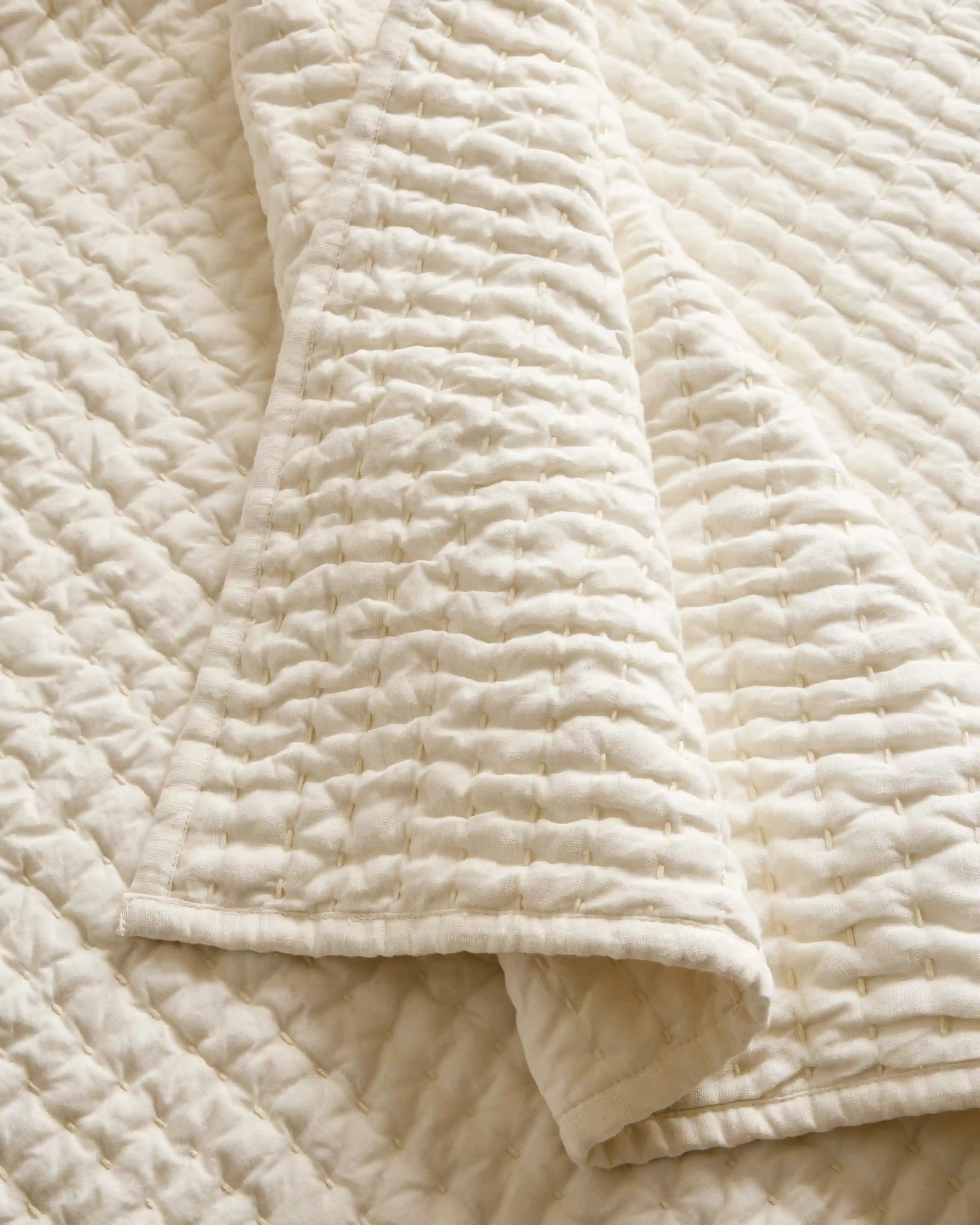 European Linen Cotton Stitch Quilt