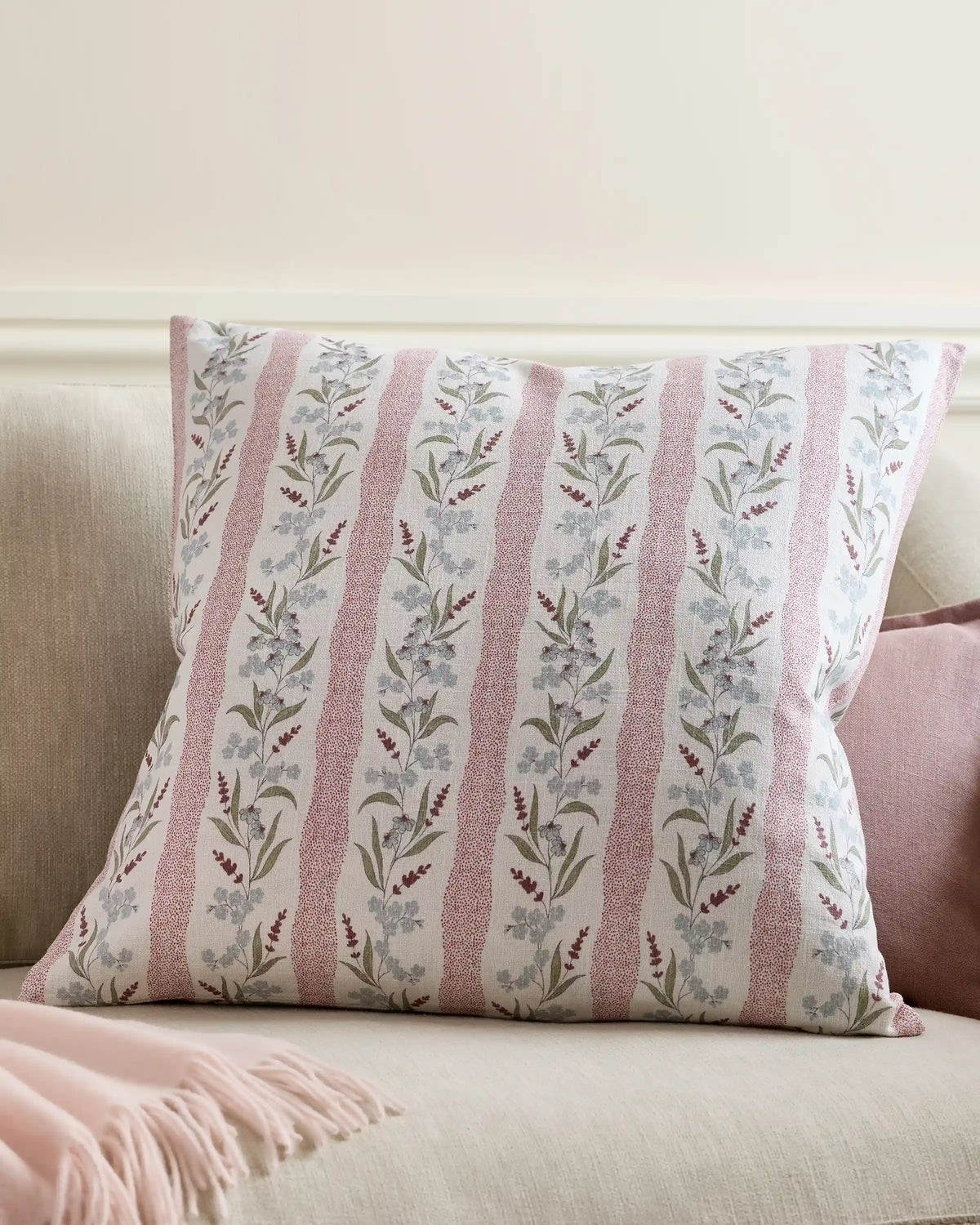 Wildflower Cotton Pillow Cover (Set of 2)