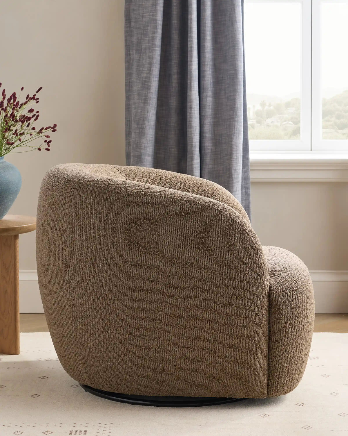 Performance Boucle Swivel Chair