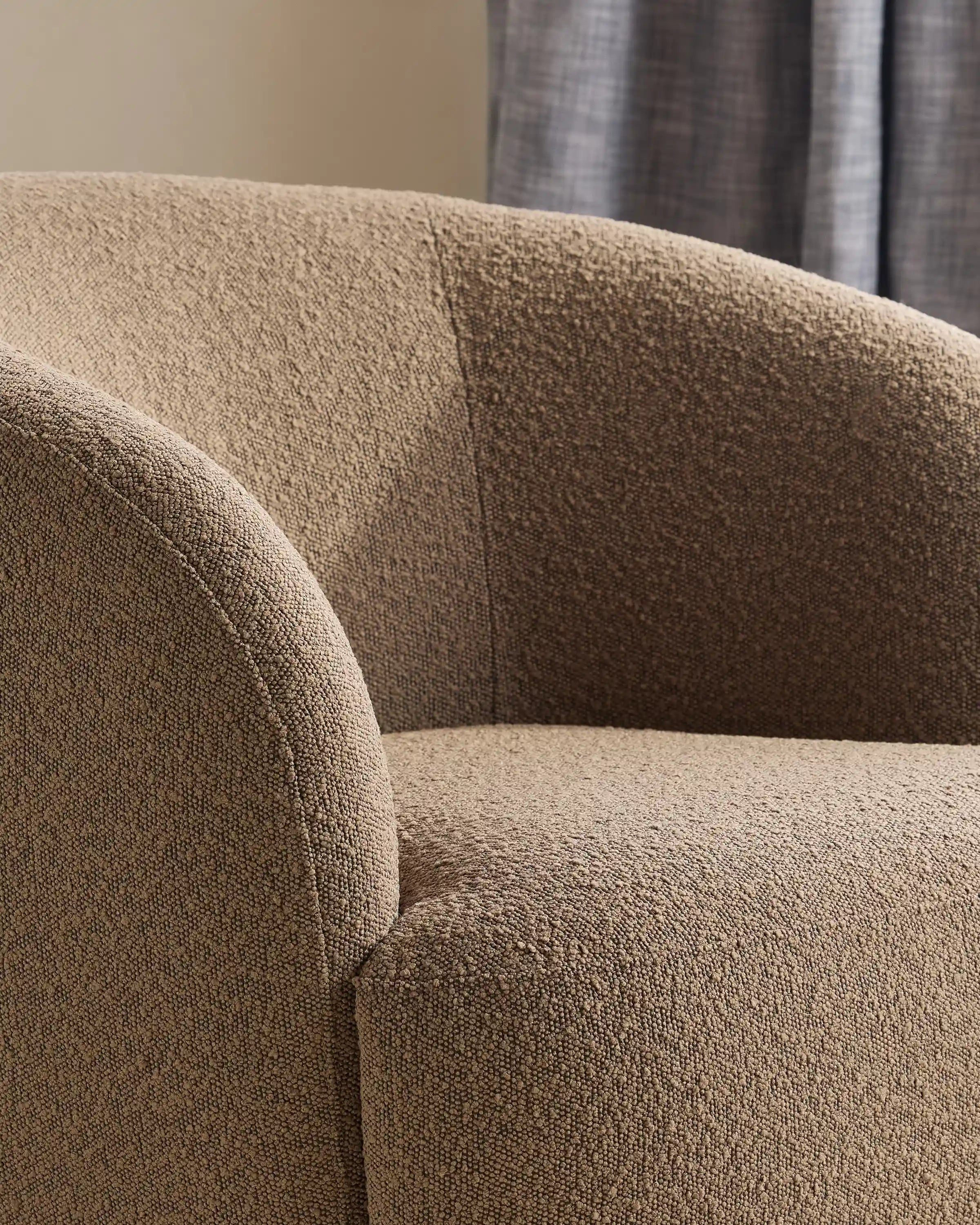 Performance Boucle Swivel Chair