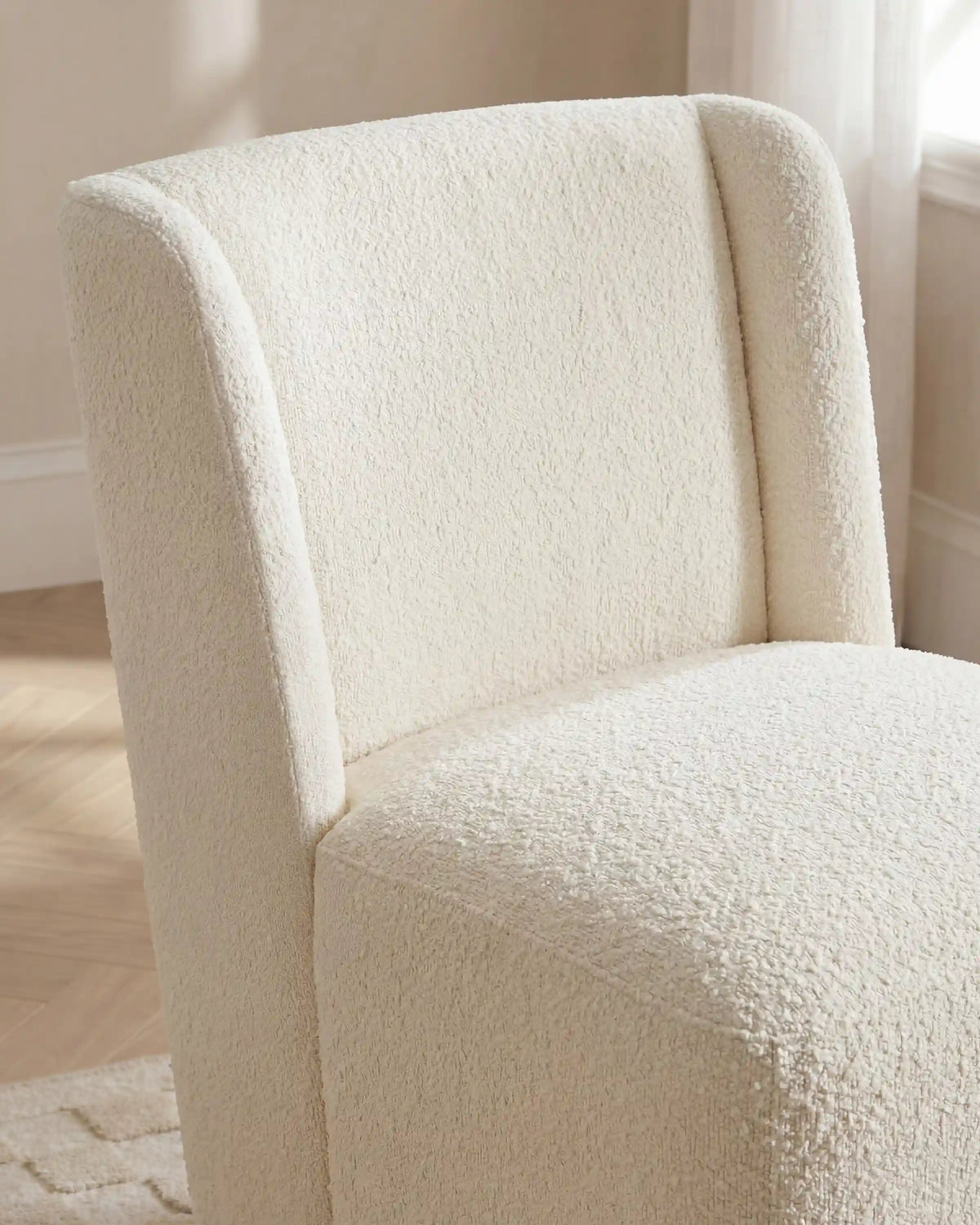 Performance Boucle Shelter Back Dining Chair