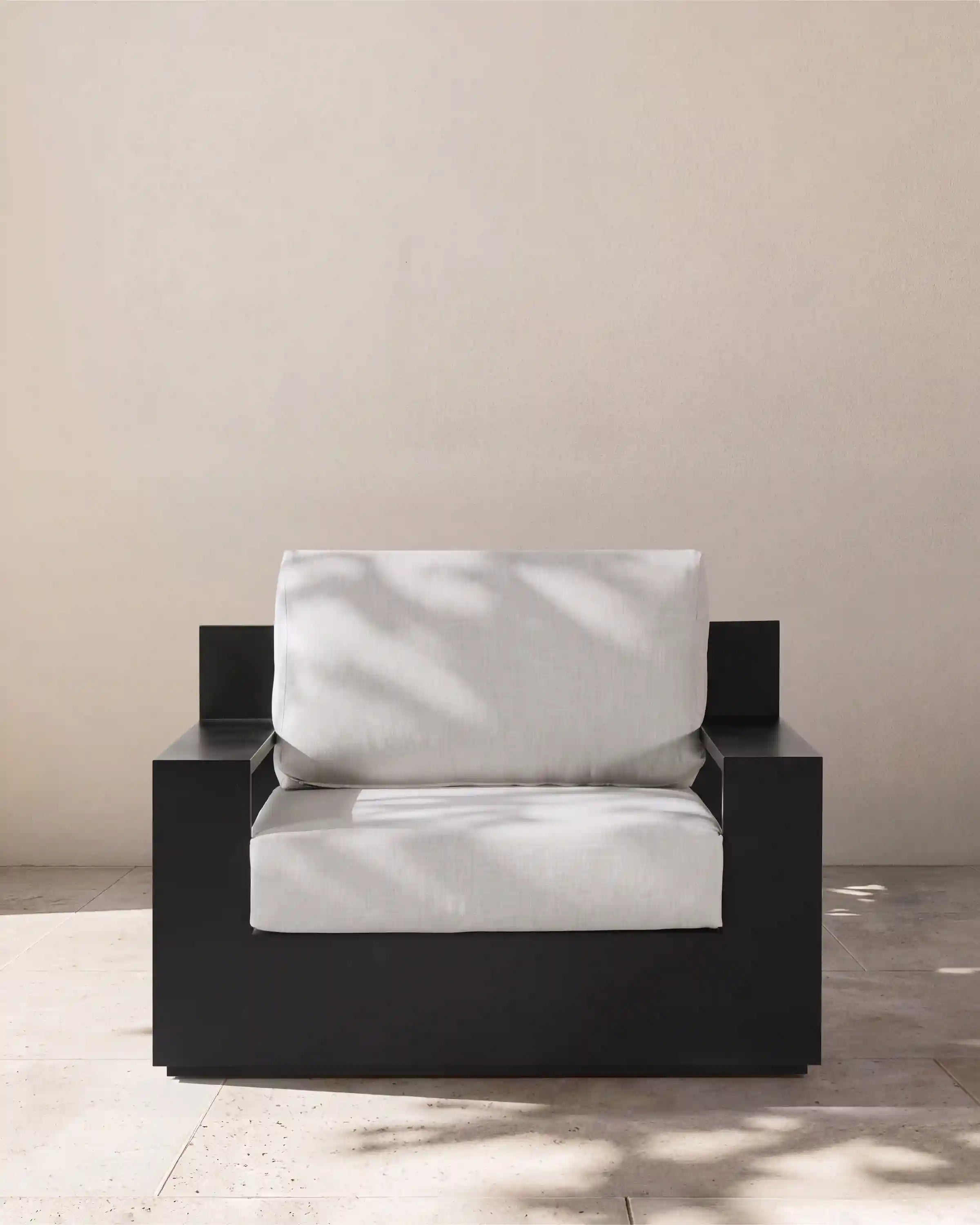 Powder-Coated Aluminum Outdoor Swivel Lounge Chair