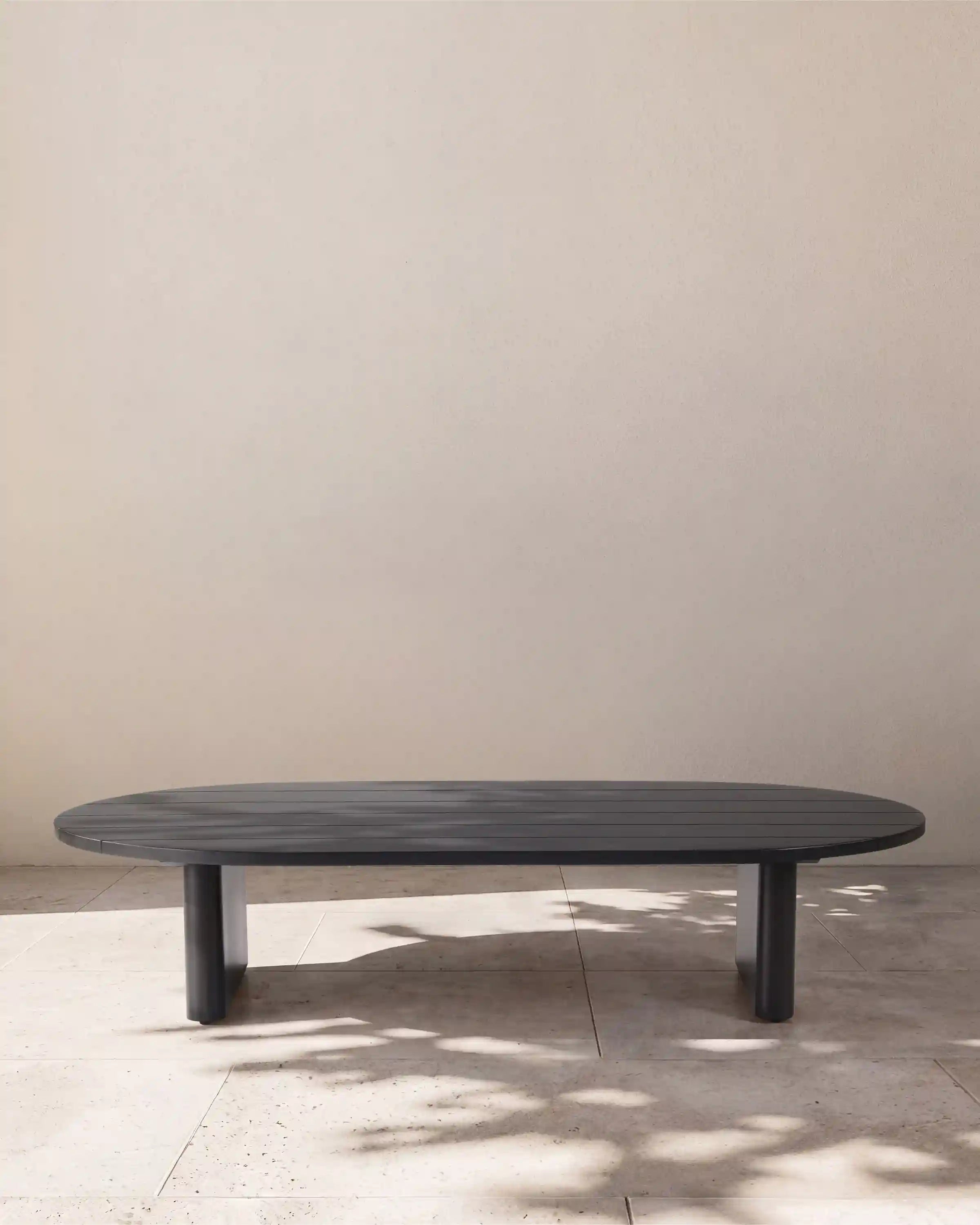 Curved Powder-Coated Aluminum Outdoor Coffee Table