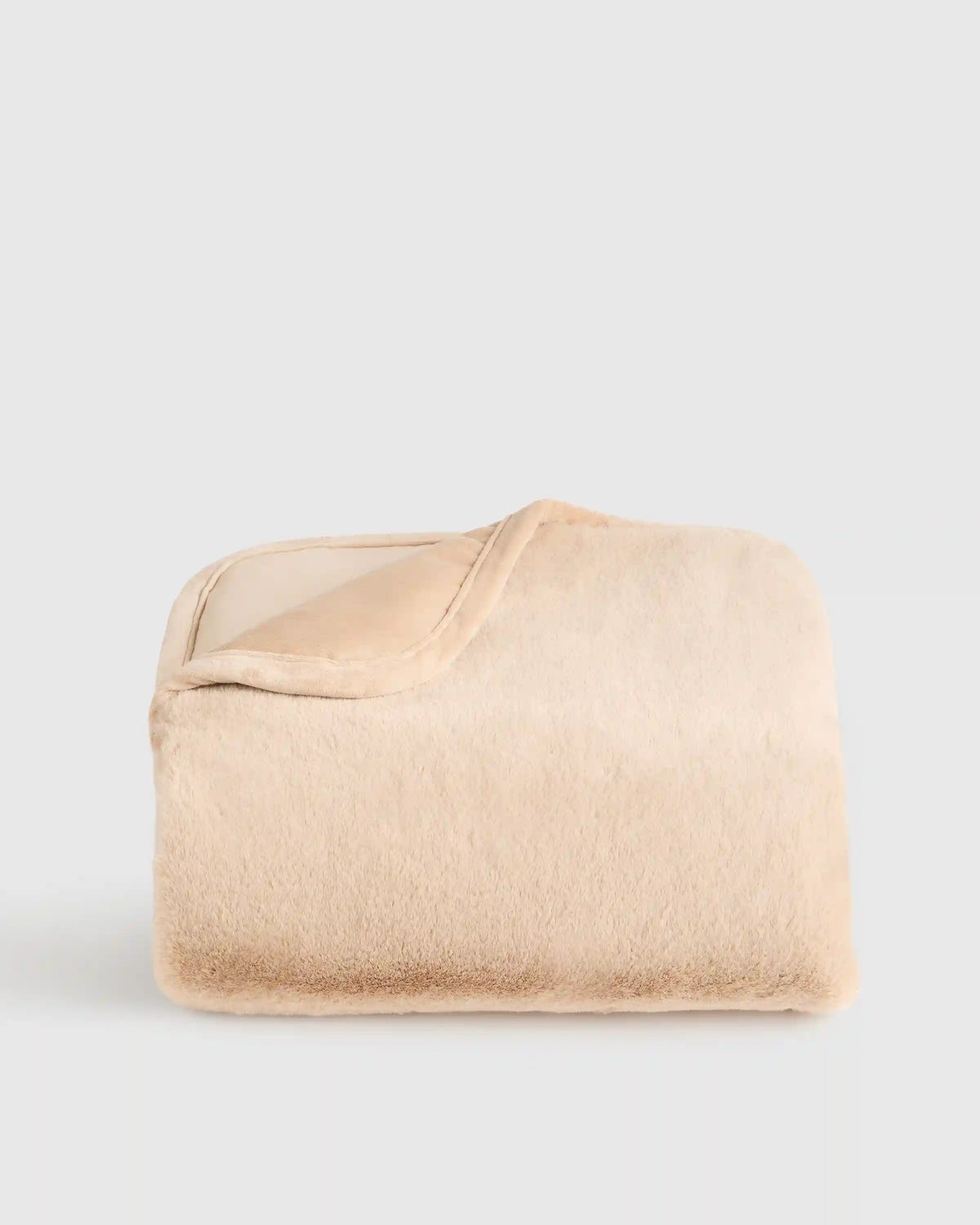 Luxury Faux Fur Throw