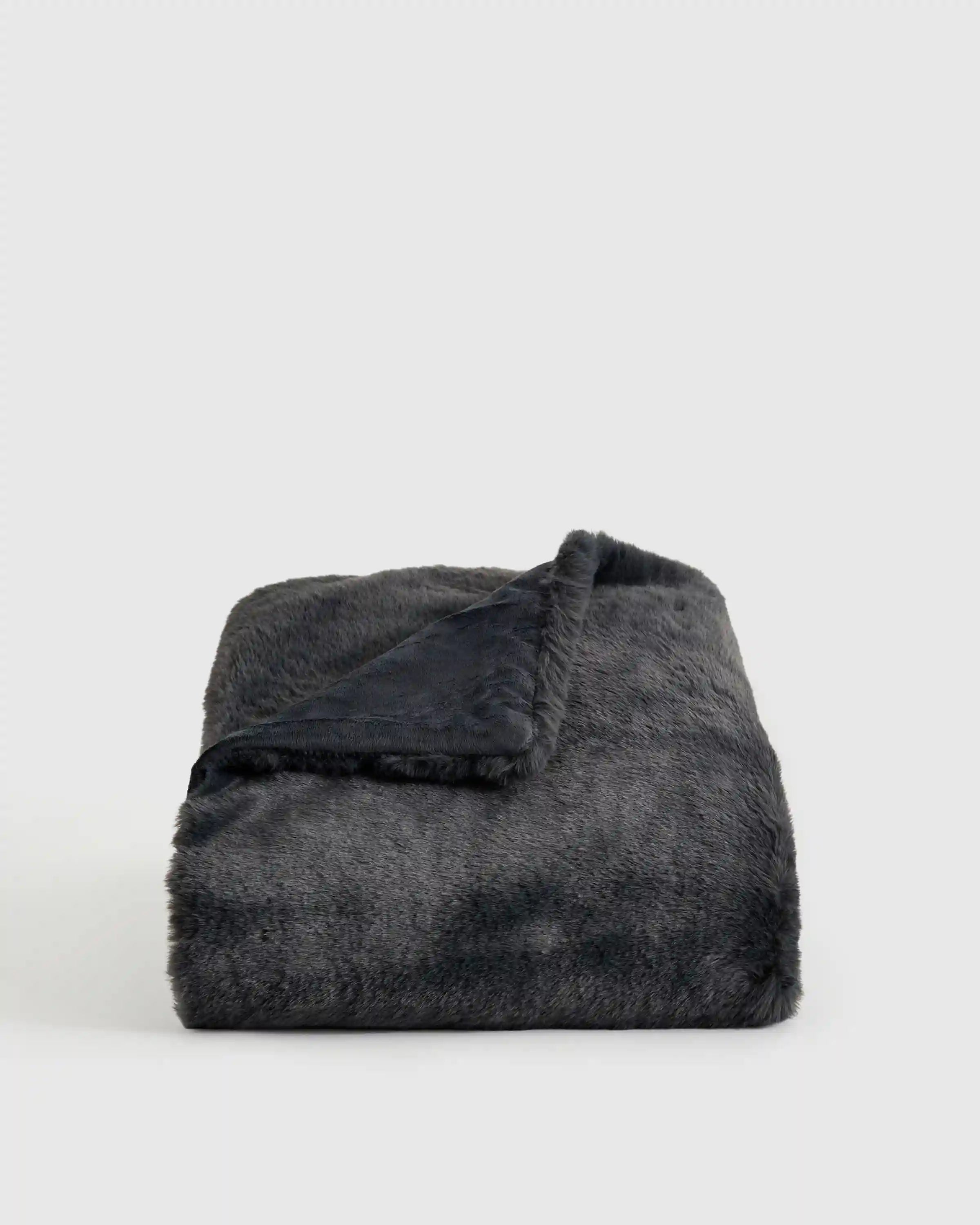 Luxury Faux Fur Throw