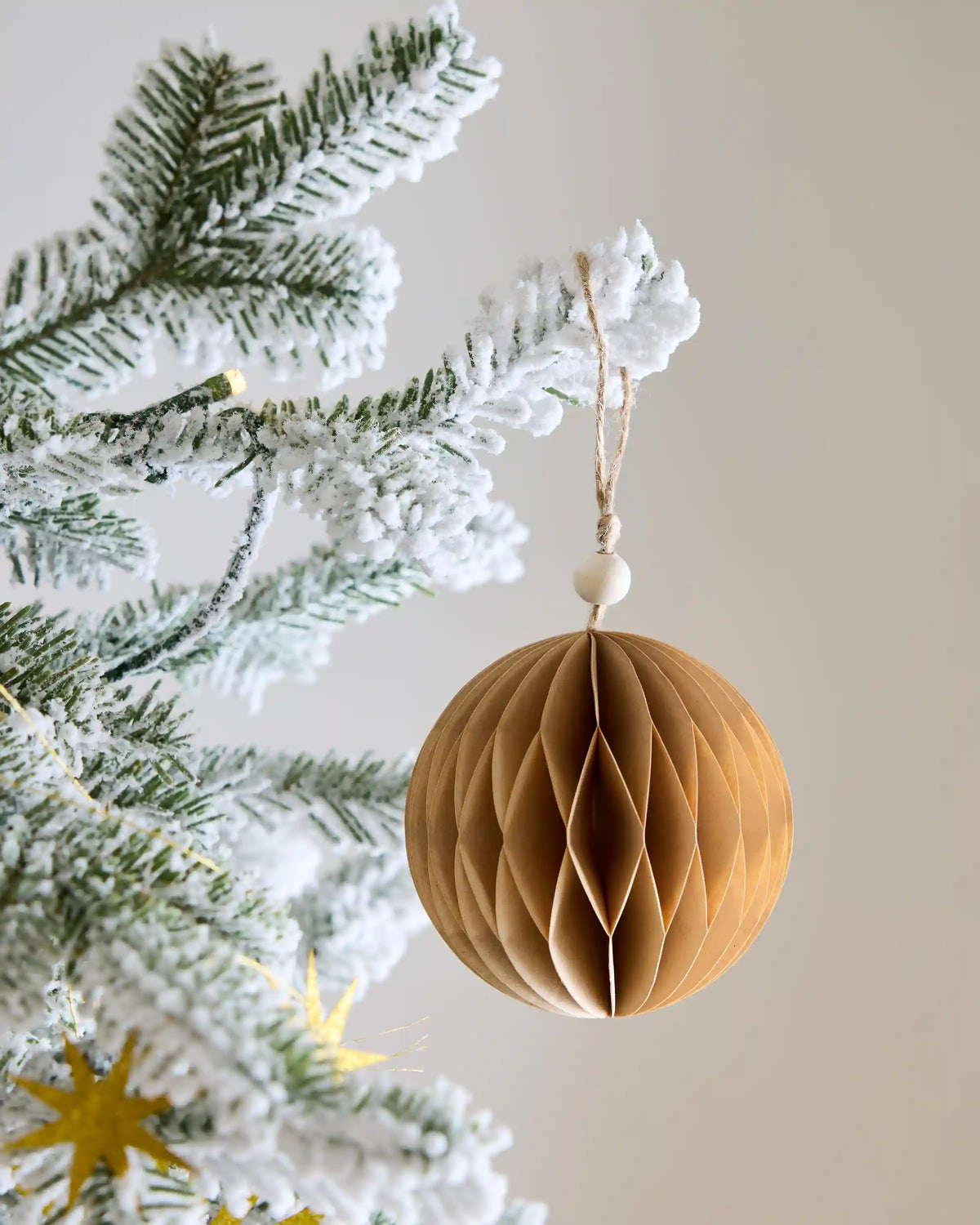 Frosted Fraser Fir Artificial Christmas Tree: Lit