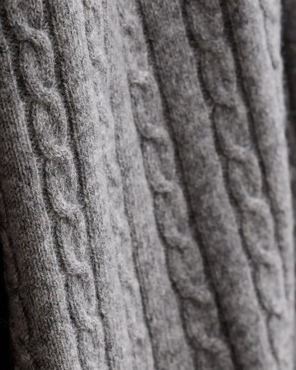Cable Knit Cashmere Throw