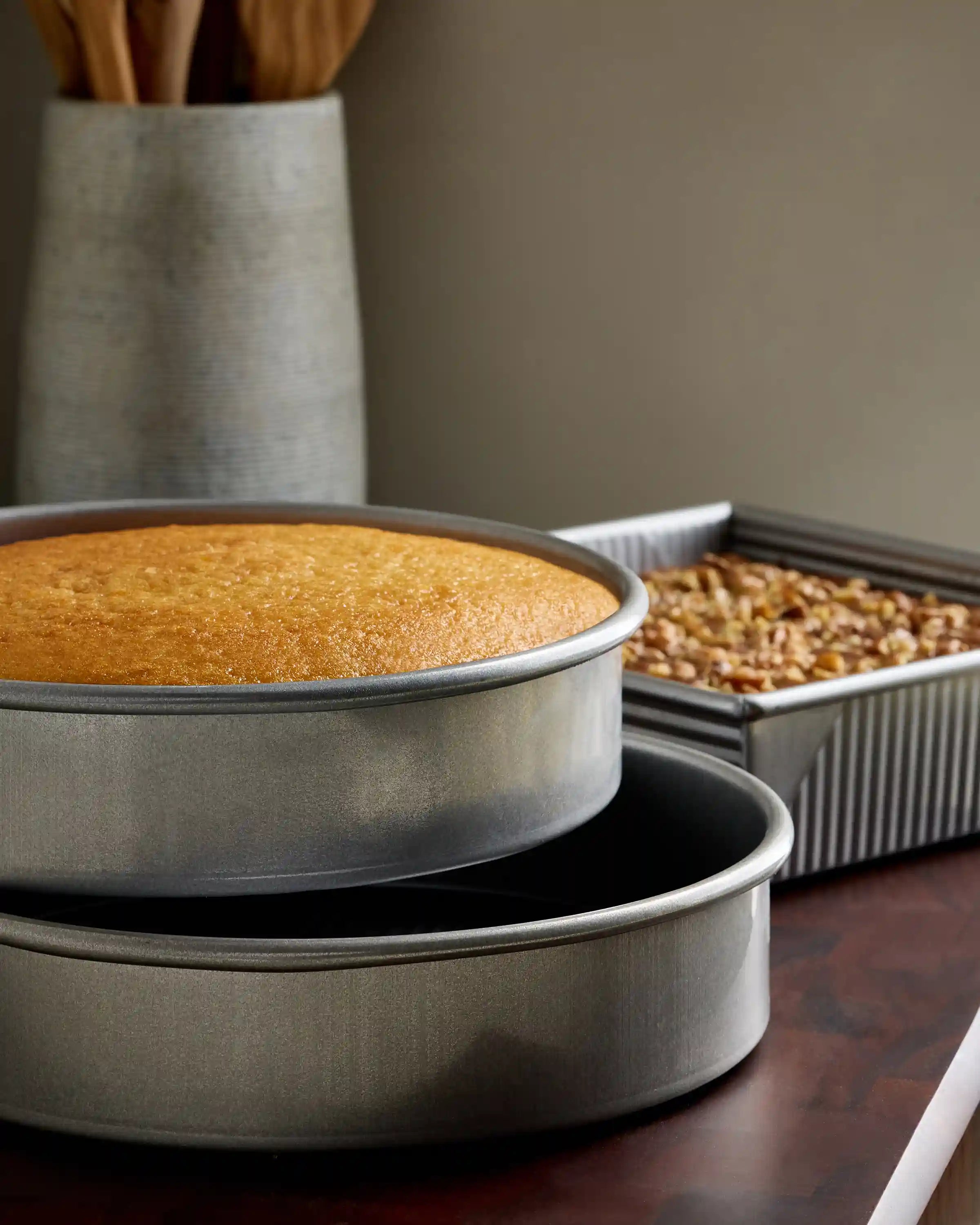 6-Pc Nonstick Steel Cake & Pie Bakeware Set by USA Pan