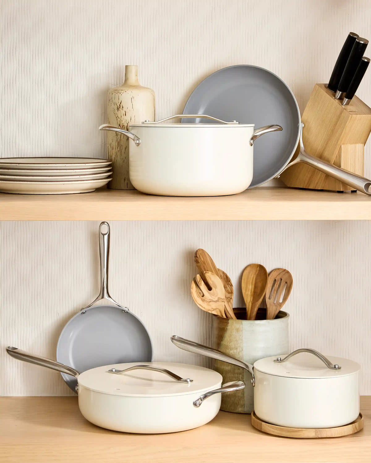 Ceramic Nonstick Saucepan: 3QT