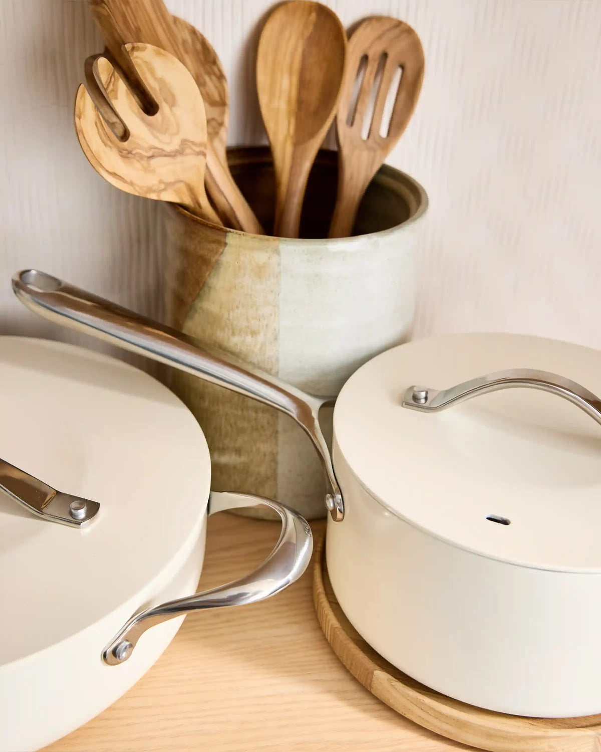 Ceramic Nonstick Saucepan: 3QT