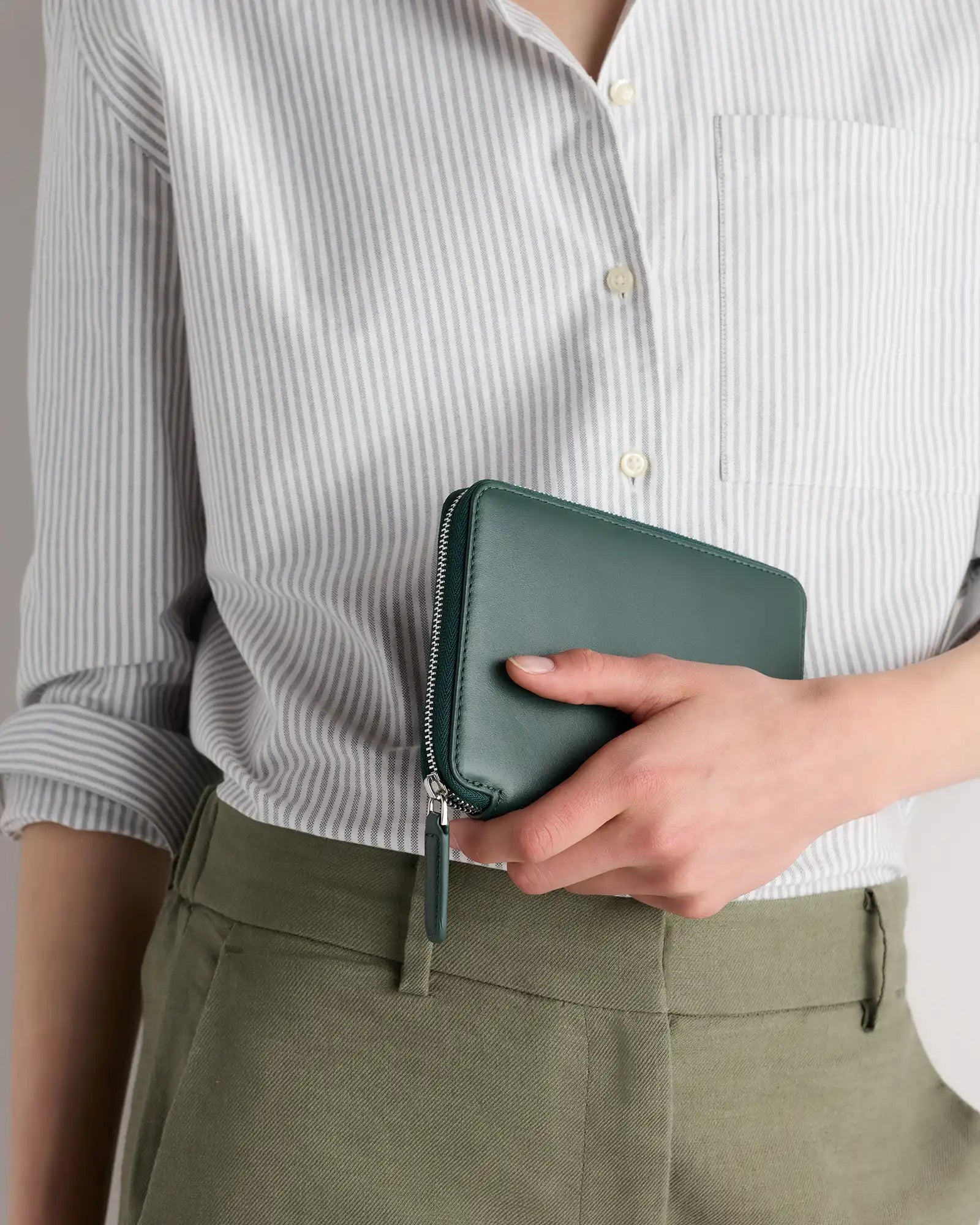 Nappa Leather RFID Zip Travel Wallet
