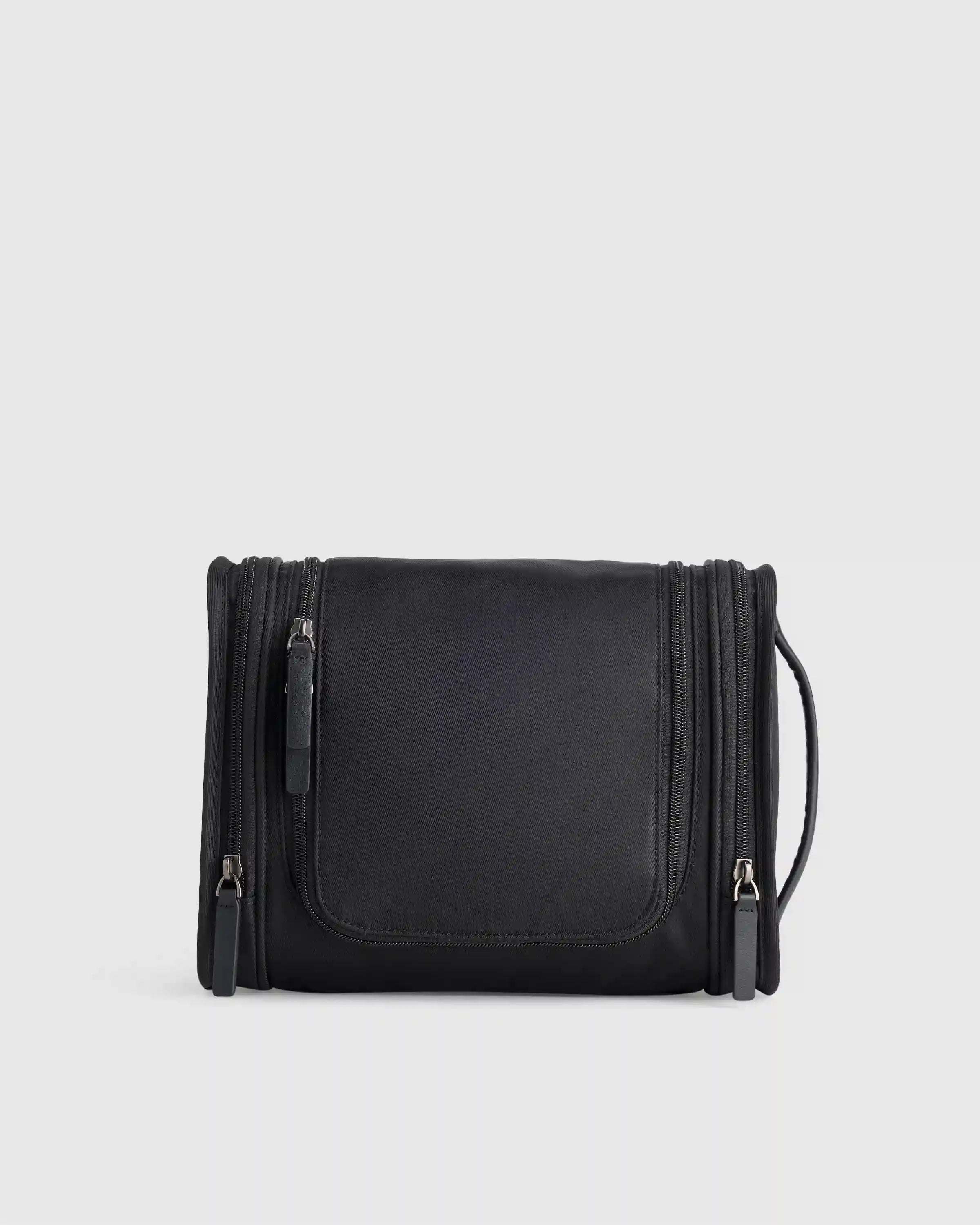 Voyage Nylon Hanging Toiletry Case