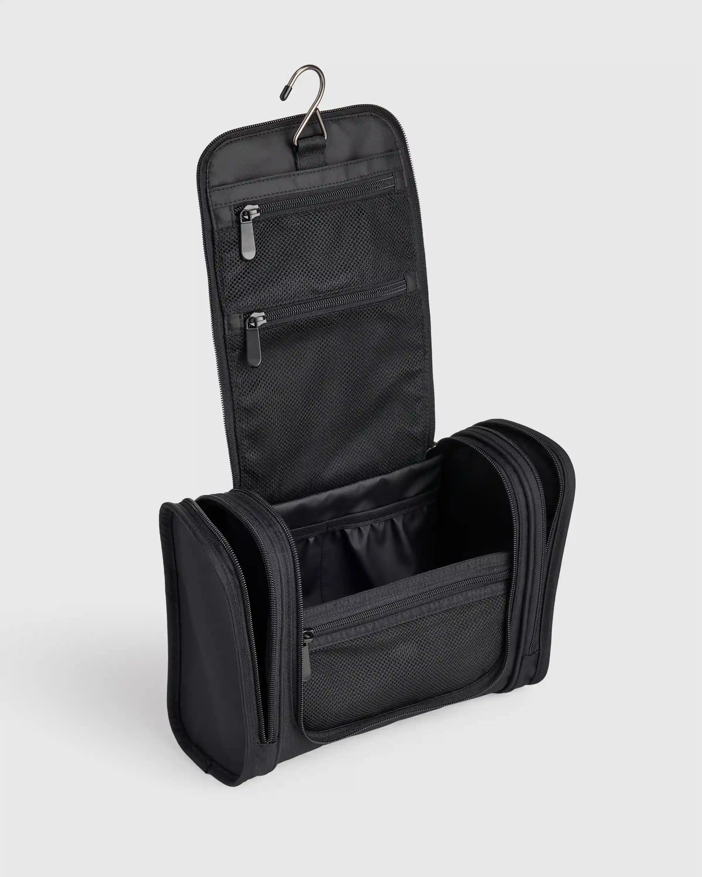 Voyage Nylon Hanging Toiletry Case