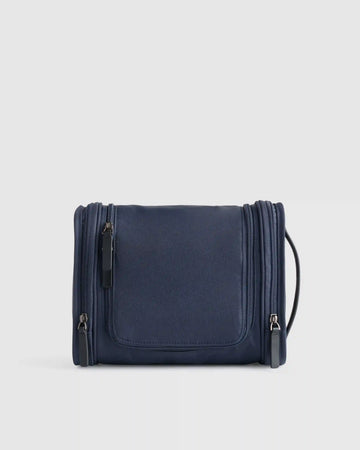 Voyage Nylon Hanging Toiletry Case