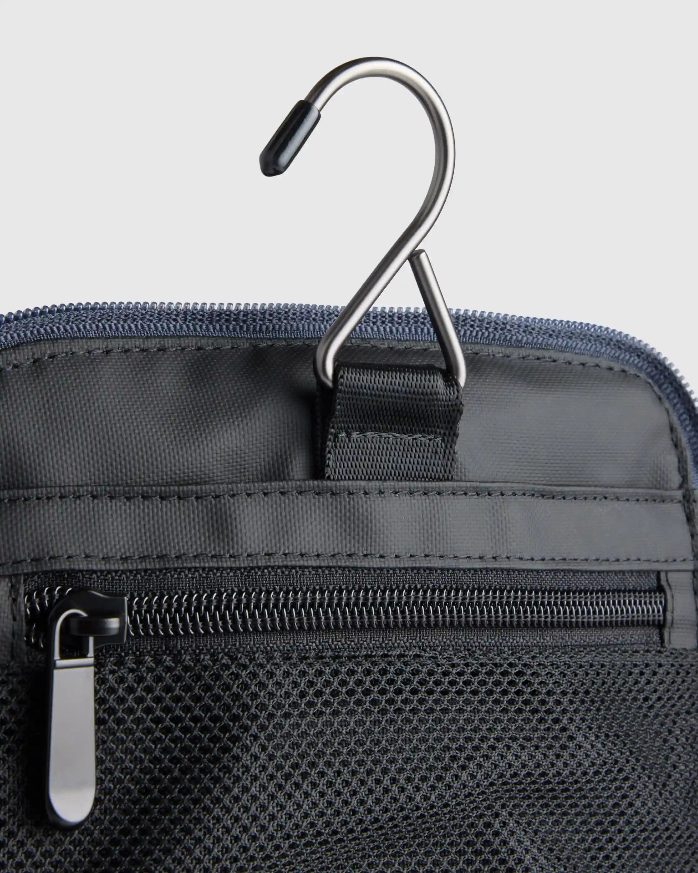 Voyage Nylon Hanging Toiletry Case